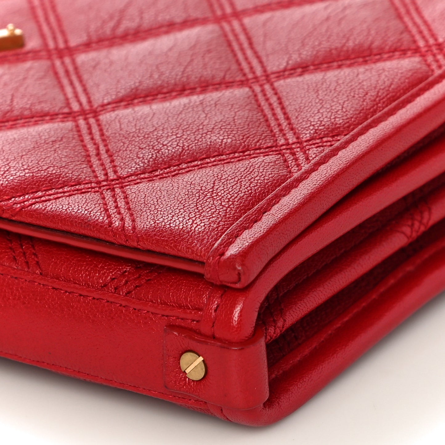 Lambskin Diamond Quilted Becky Chain Wallet Rouge Eros