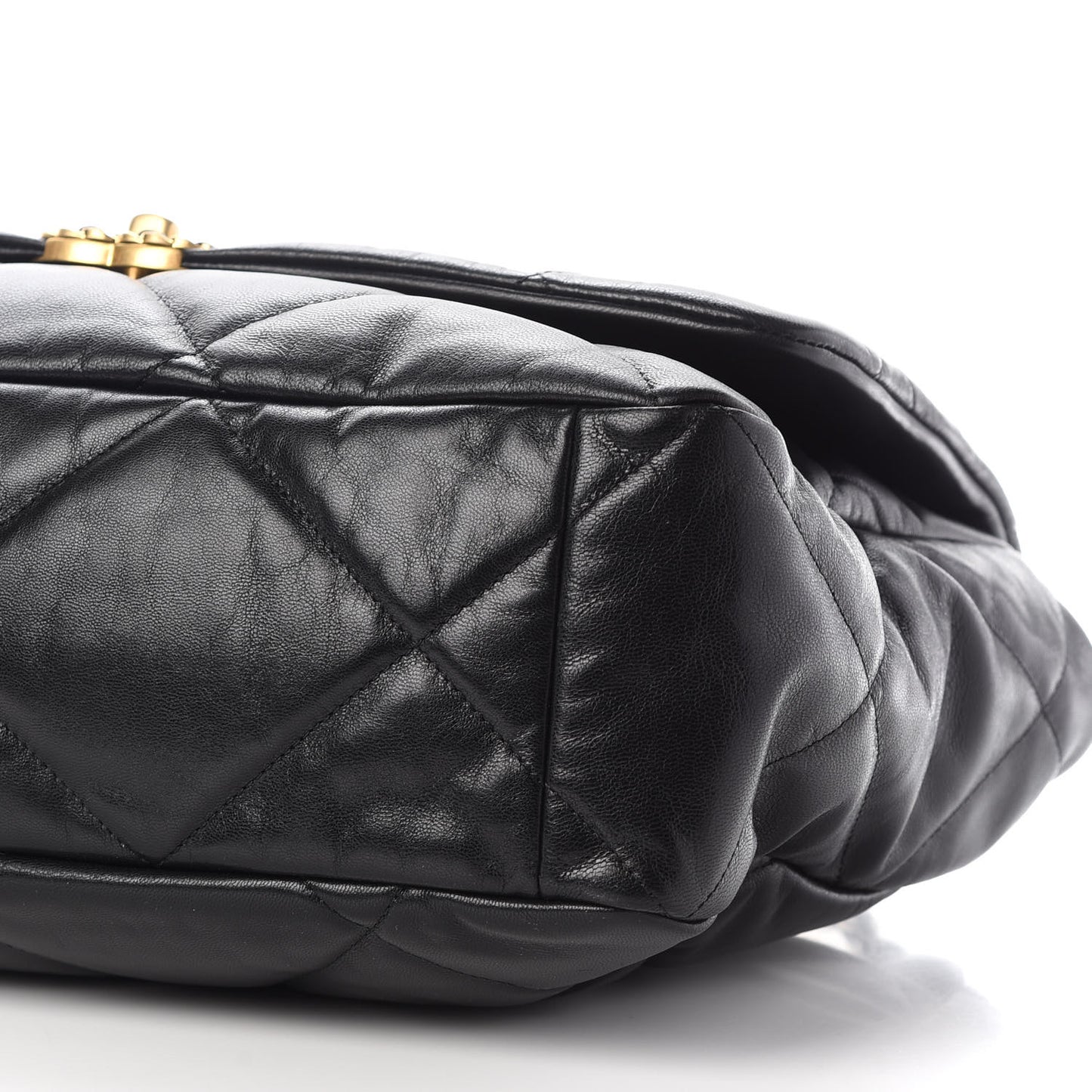 Lambskin Quilted Maxi Chanel 19 Flap Black