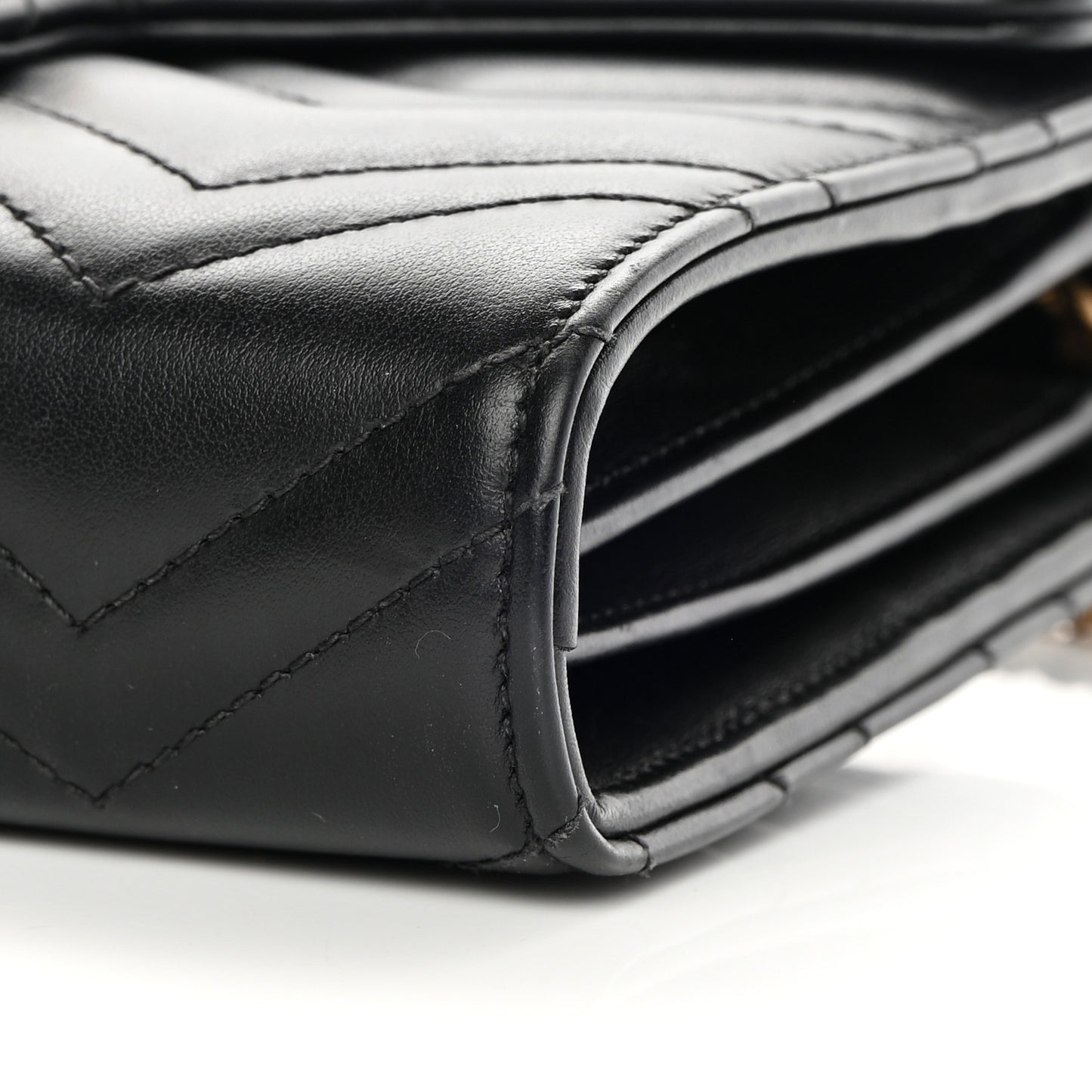Calfskin Matelasse GG Marmont Chain Wallet Black