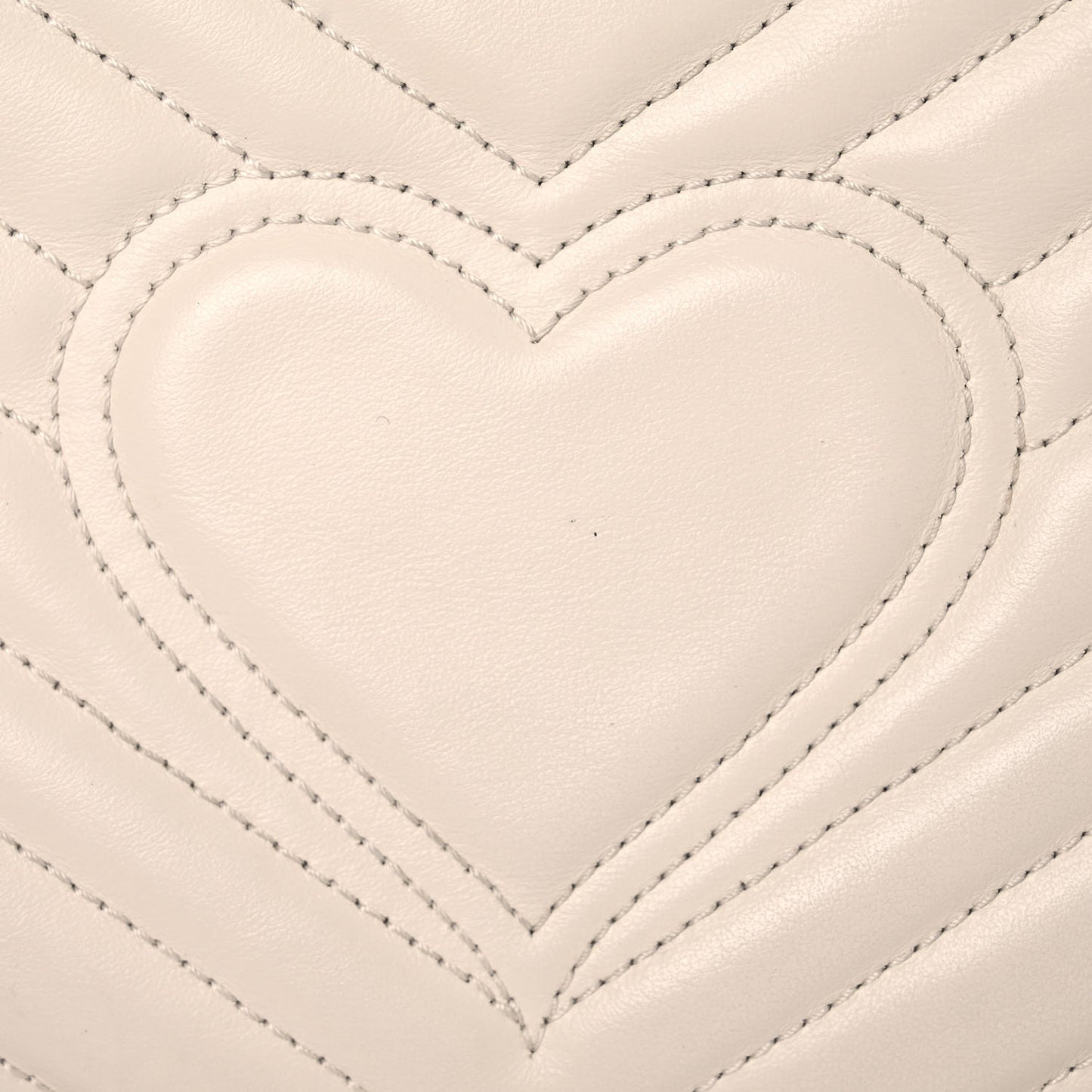 Calfskin Matelasse Small GG Marmont Shoulder Bag White