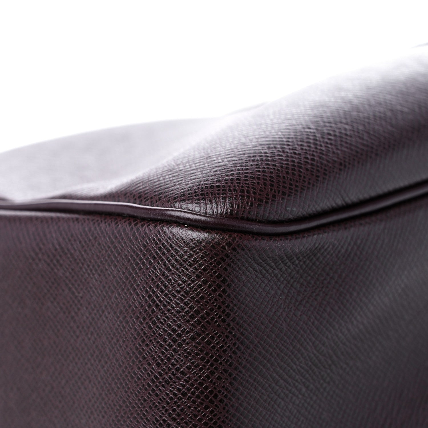 Louis Vuitton Taiga Kendall PM Acajou 7 of 14