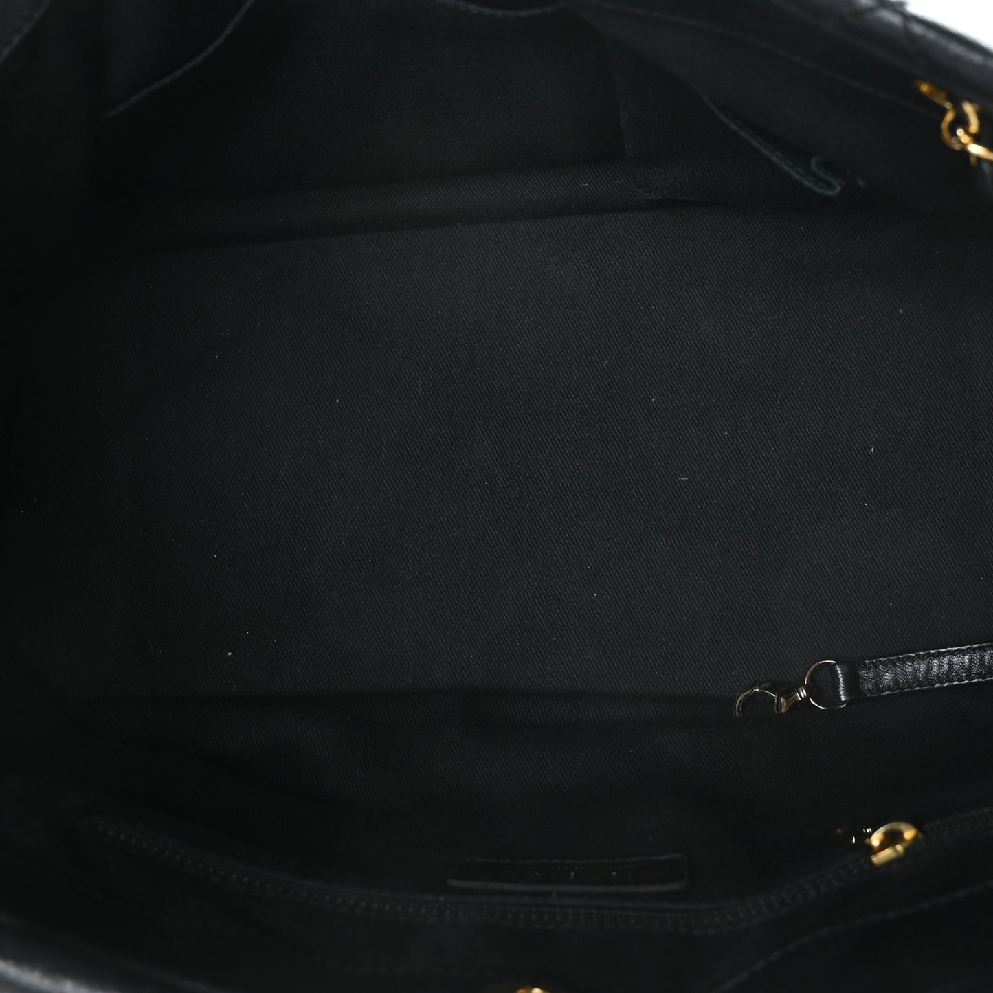 Caviar Quilted CC Timeless Soft Tote Black