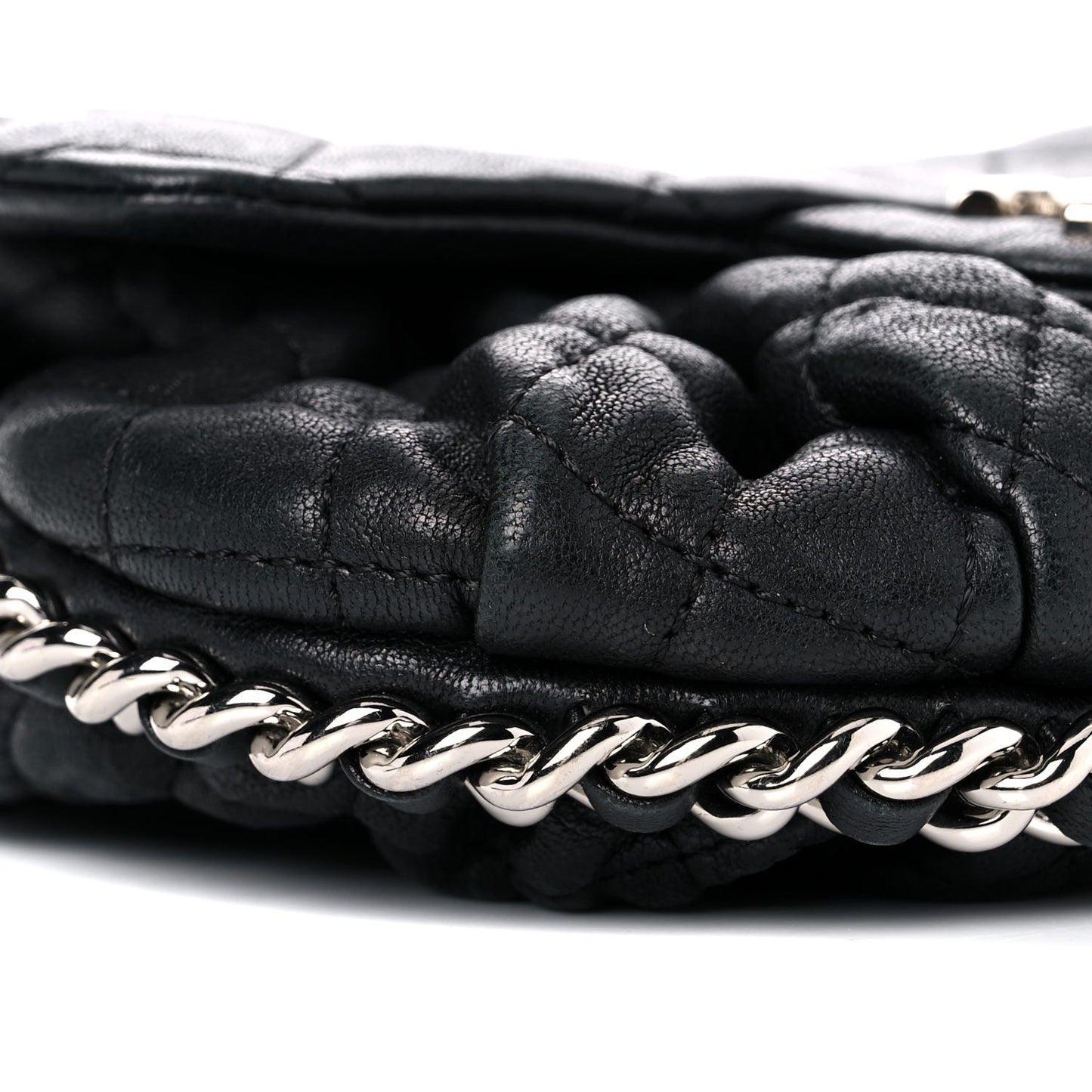 Washed Lambskin Quilted Medium Chain Around Messenger Black
