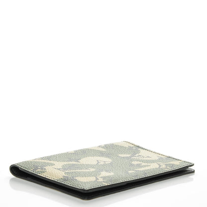 Louis Vuitton Monogramouflage Passport Cover 4 of 6