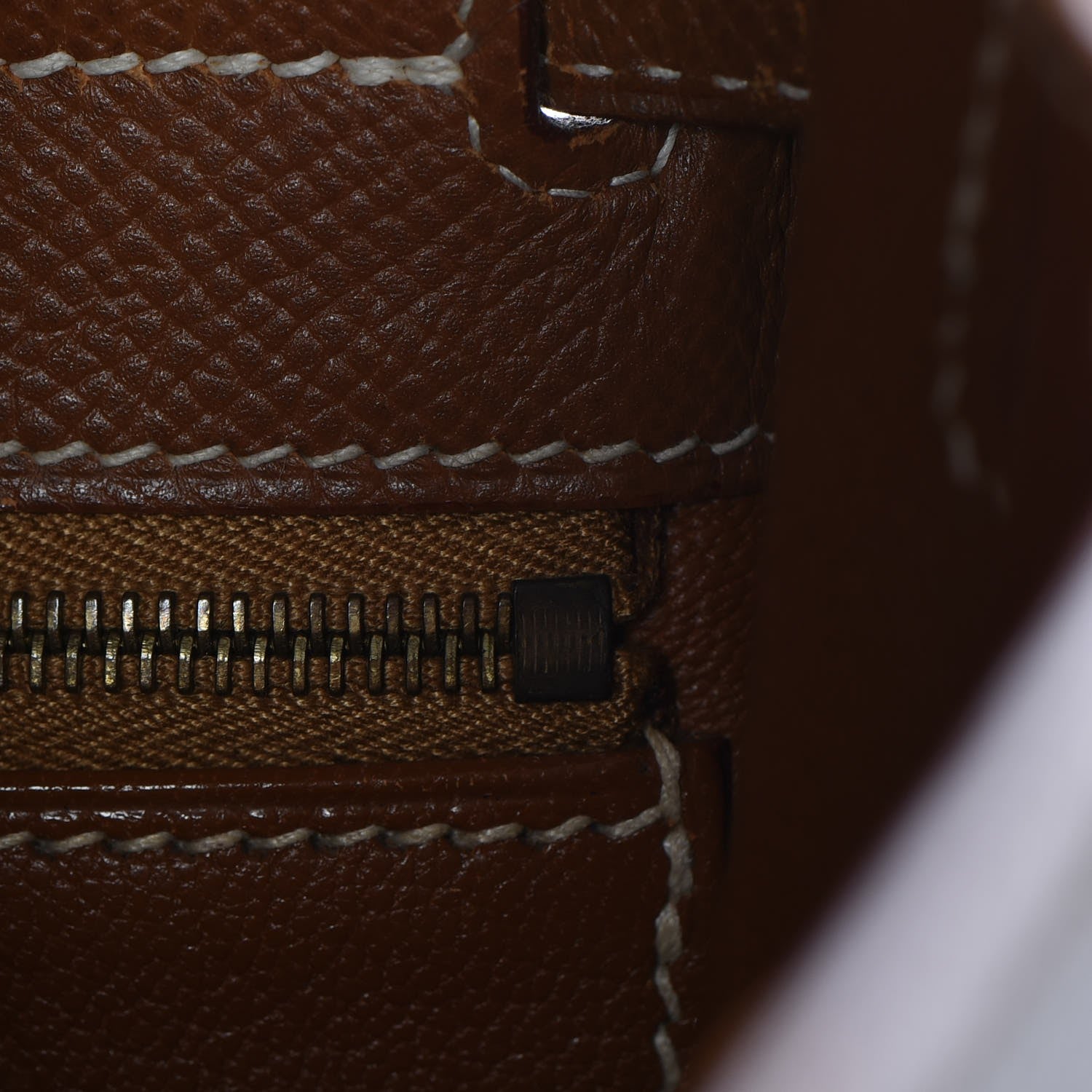Hermes Courchevel Kelly Retourne 32 Gold 11 of 34