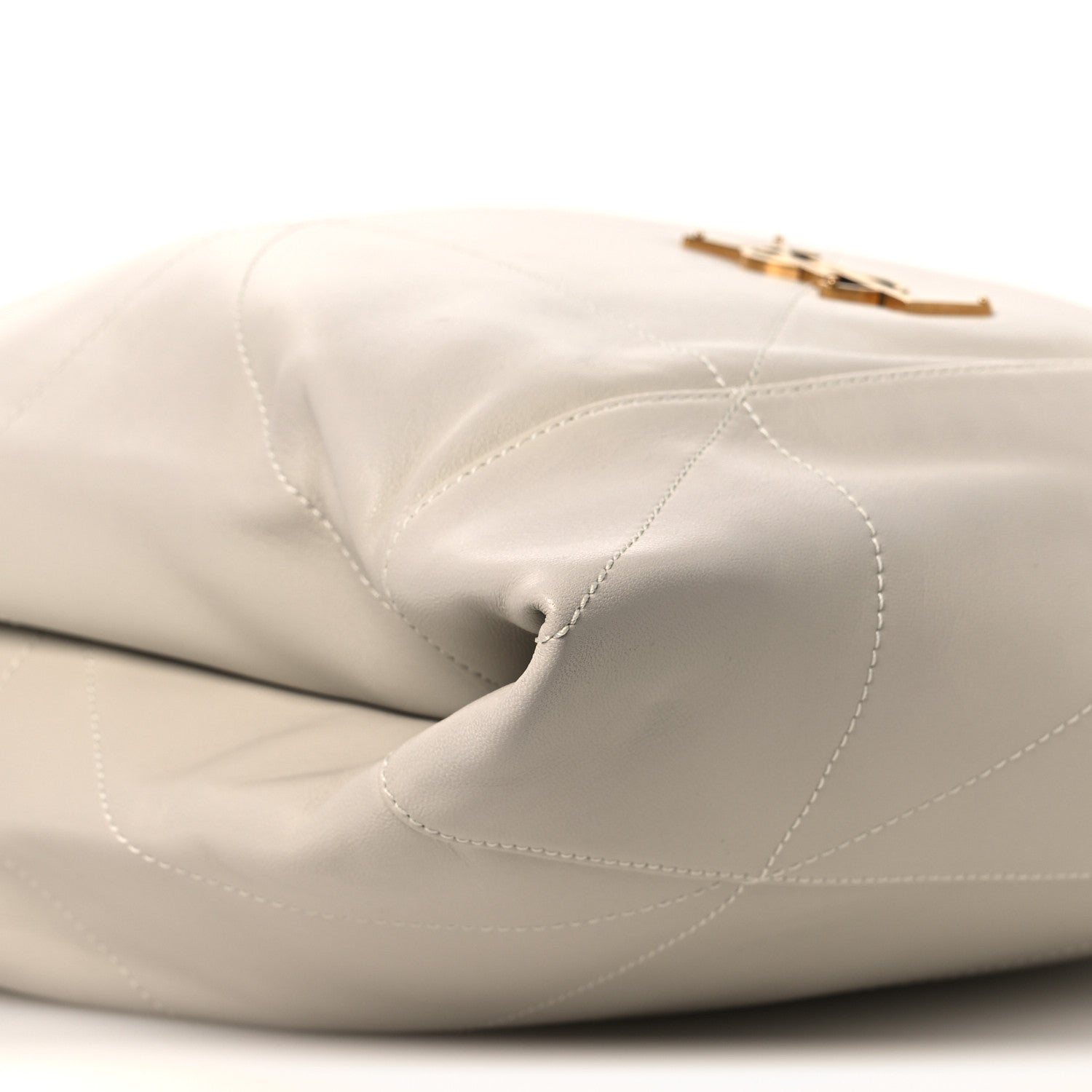 Saint Laurent Lambskin Matelasse Monogram Medium Jamie 4.3 Pochon Blanc Vintage 10 of 11