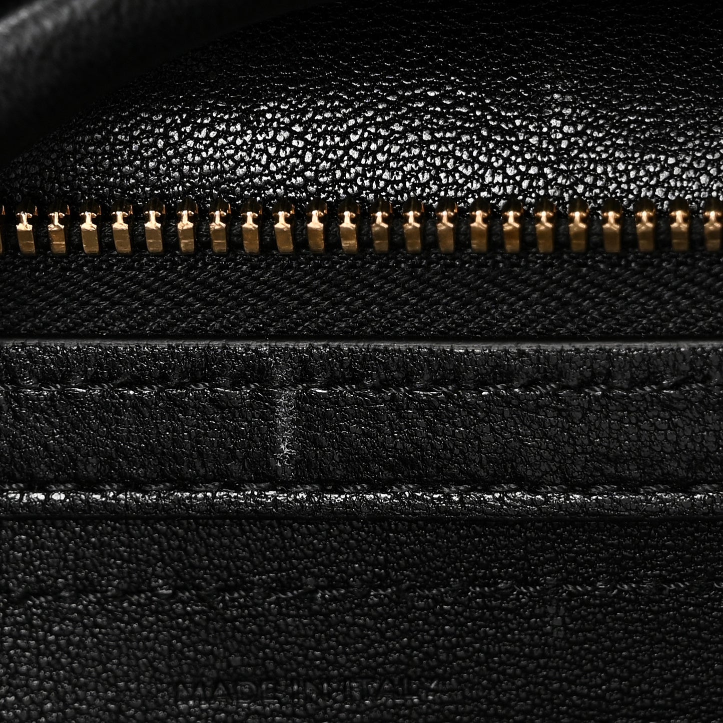 Supple Shiny Lambskin Medium Smiling New Luggage Black