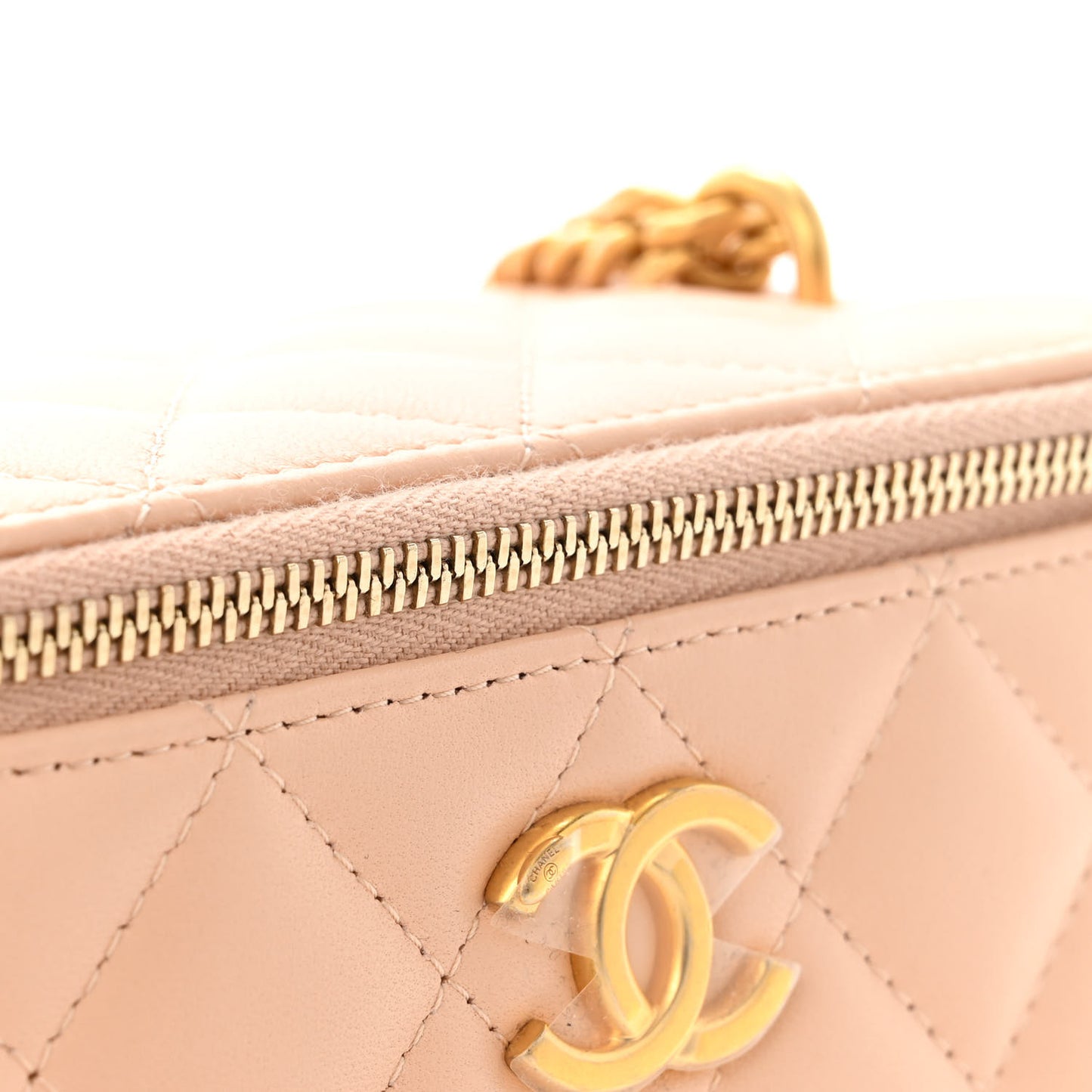 Lambskin Quilted Sweet Camellia Small Vanity Case With Chain Pink