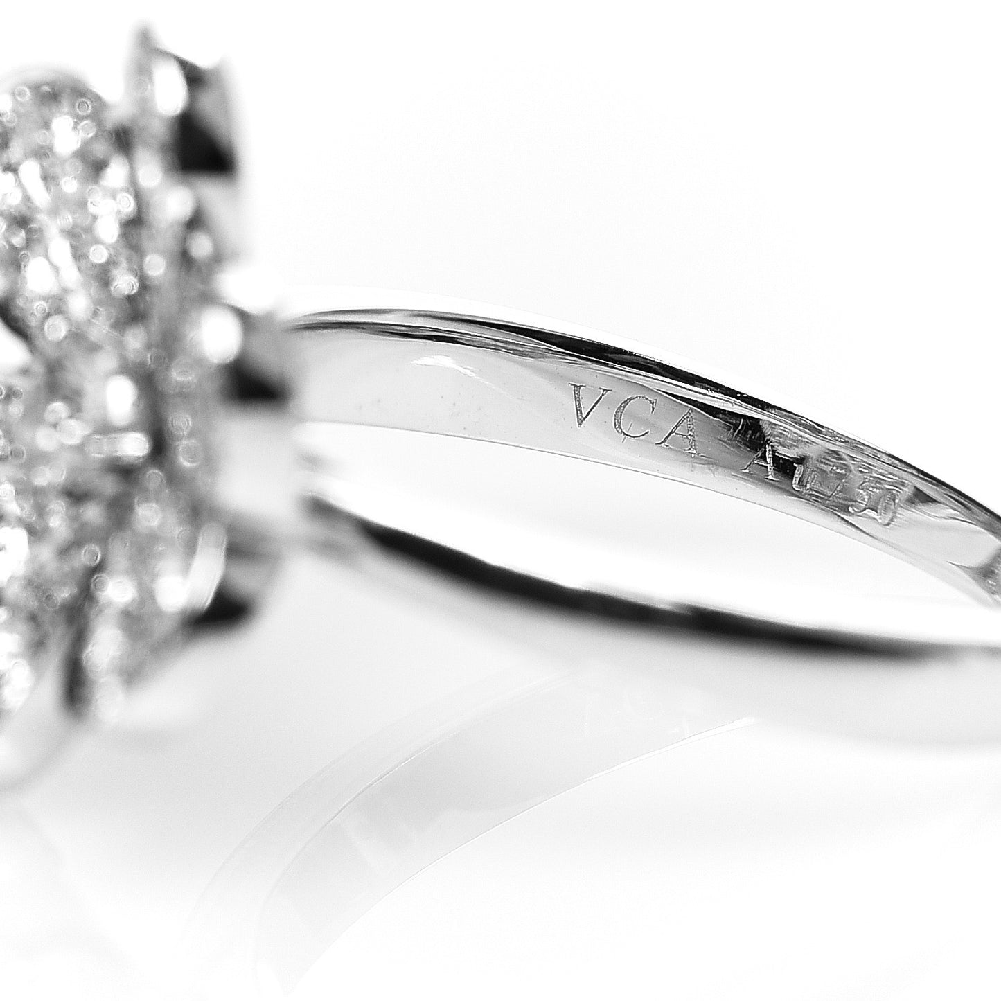 18K White Gold Diamond Small Frivole Ring 51 5.75