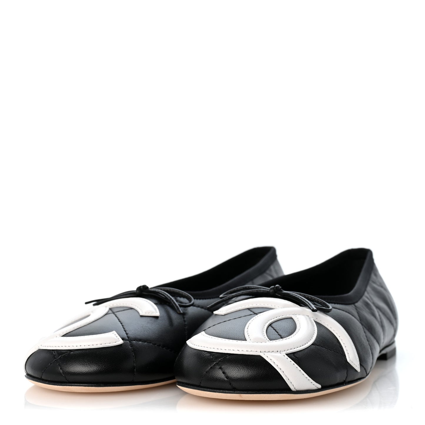 Lambskin Quilted CC Cambon Ballet Flats 39 Black White