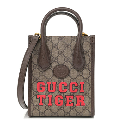 Gucci GG Supreme Monogram Textured Dollar Calfskin Web Gucci Tiger Mini Retro Interlocking G Tote Bag Beige Ebony Live Red New Shamarock New Acero 1 of 11