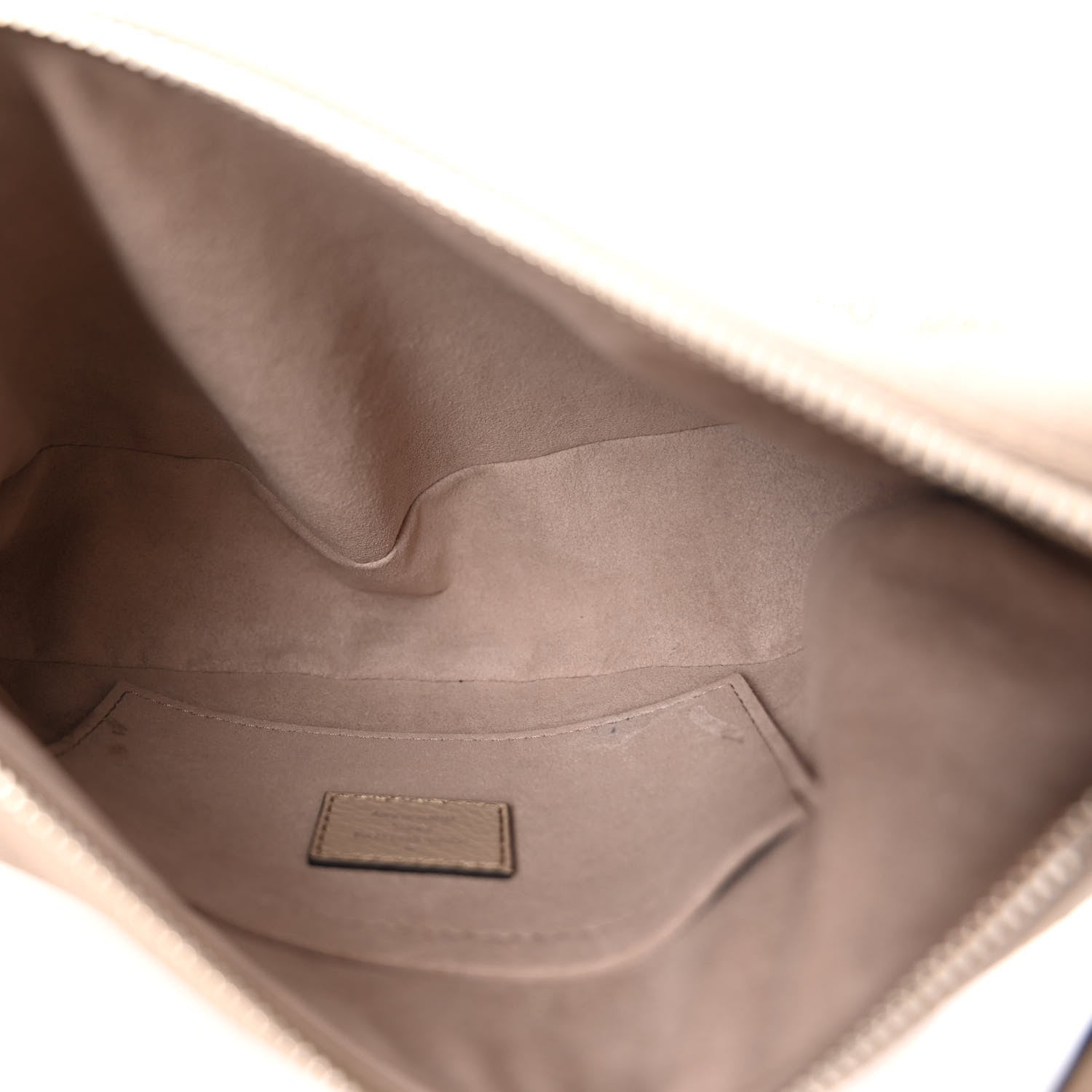 Louis Vuitton Mahina Baia PM Galet 6 of 10