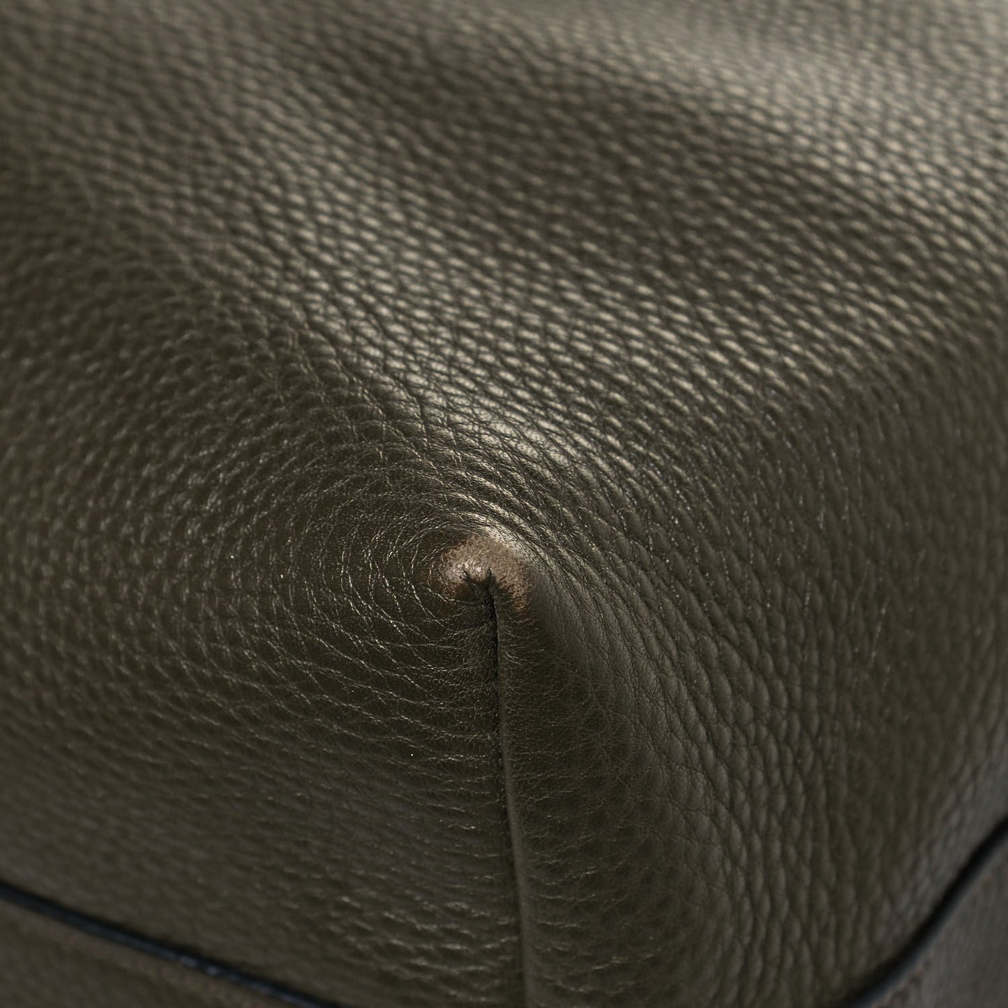 Vitello Daino Shopping Tote Militare