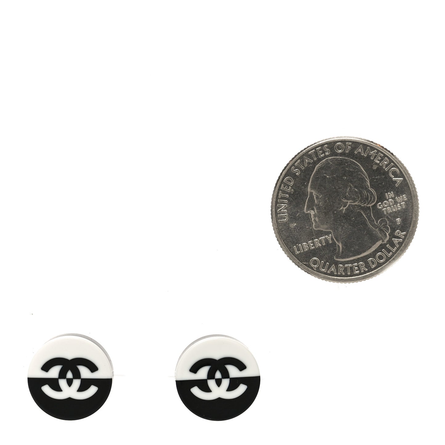 Resin CC Round Earrings White Black