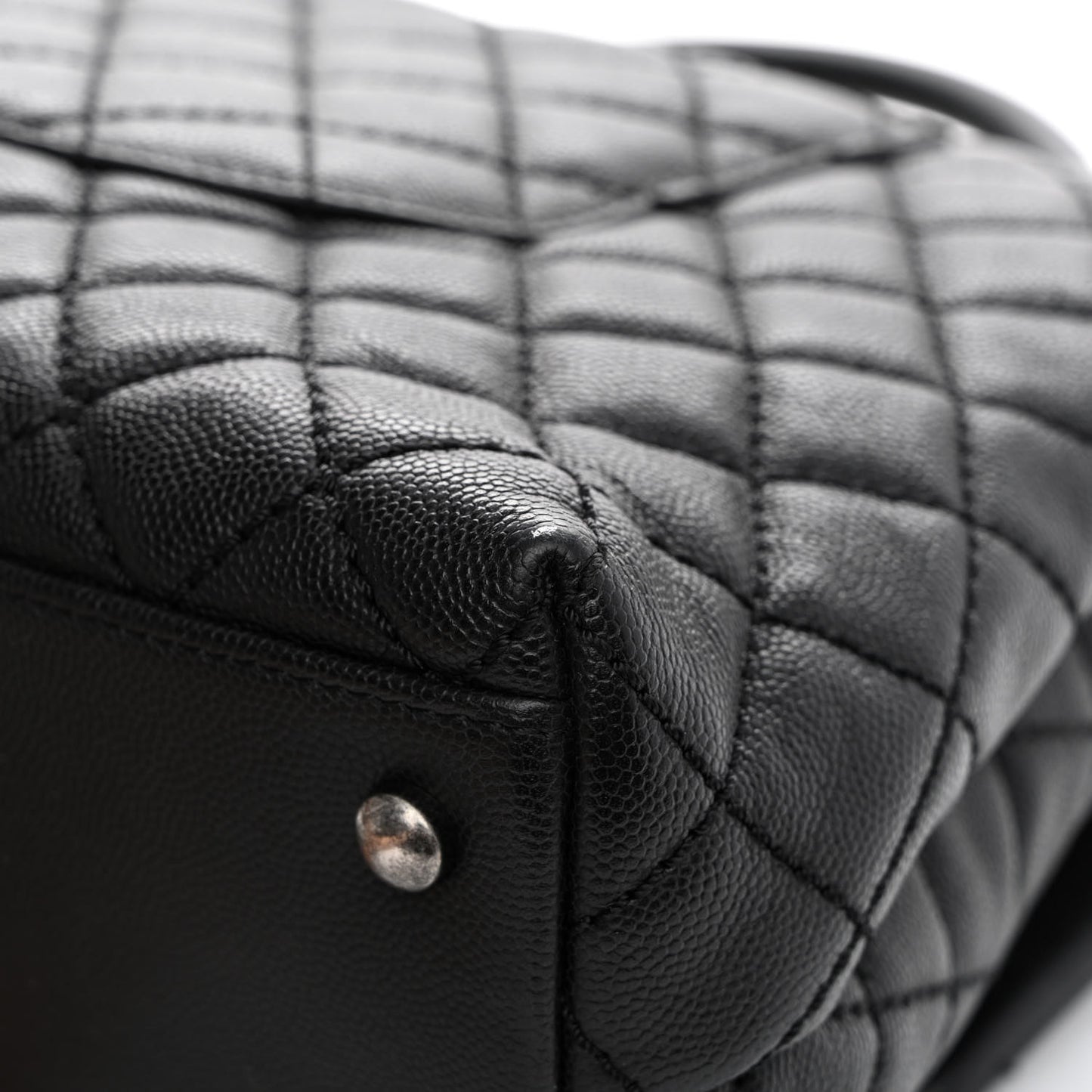 Caviar Quilted Medium Coco Handle Flap Black