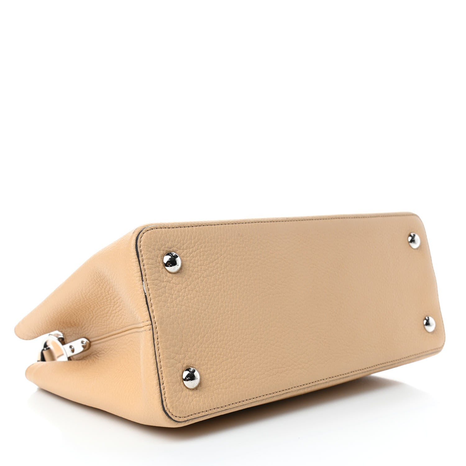 Louis Vuitton Taurillon Capucines MM Dune 3 of 10
