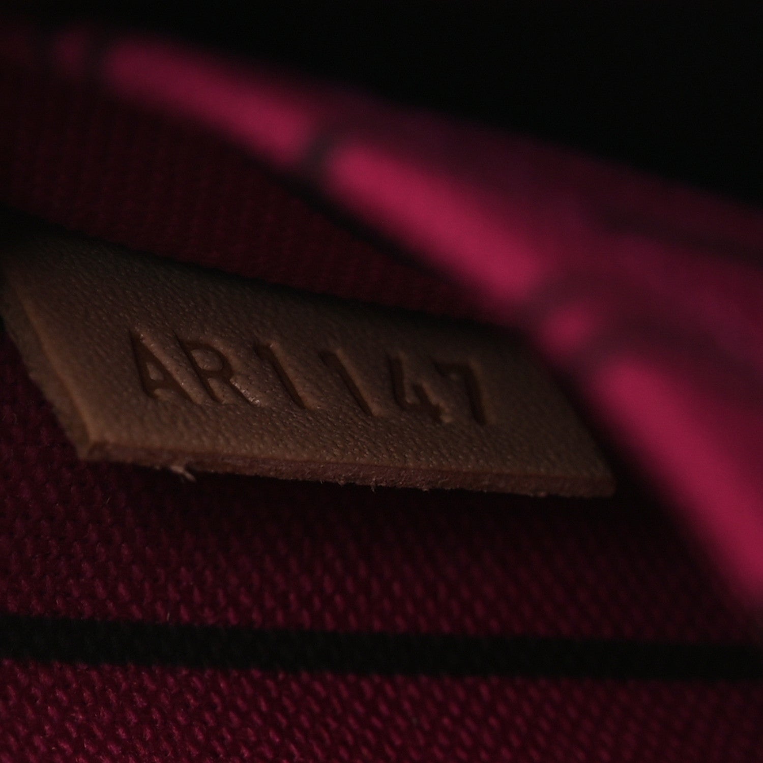 Louis Vuitton Monogram Neverfull MM GM Pochette Fuchsia 7 of 9