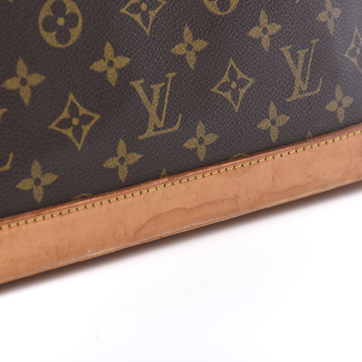 Louis Vuitton Monogram Alma PM 12 of 14