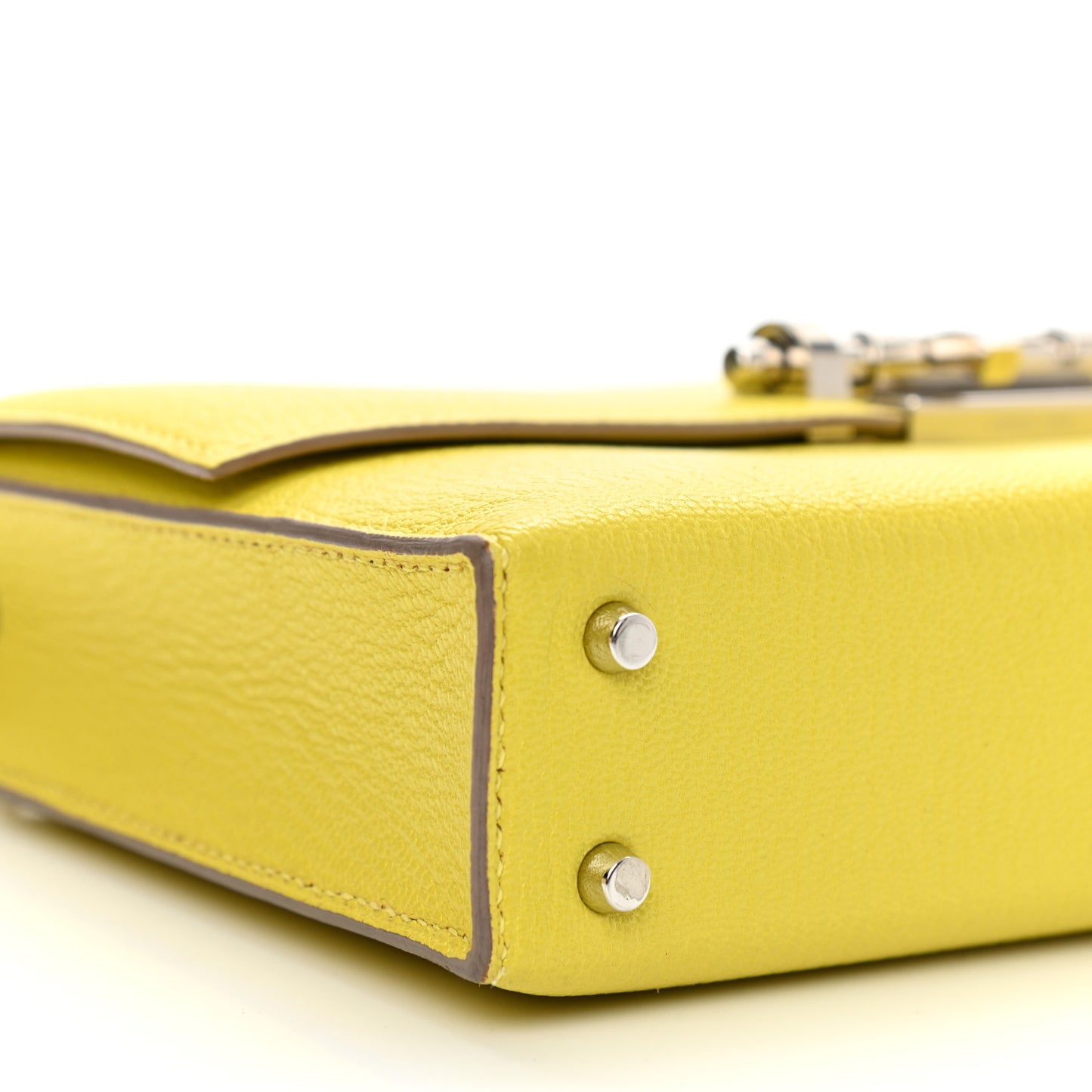 Chevre Mysore Mini Verrou Chaine Bag Lime