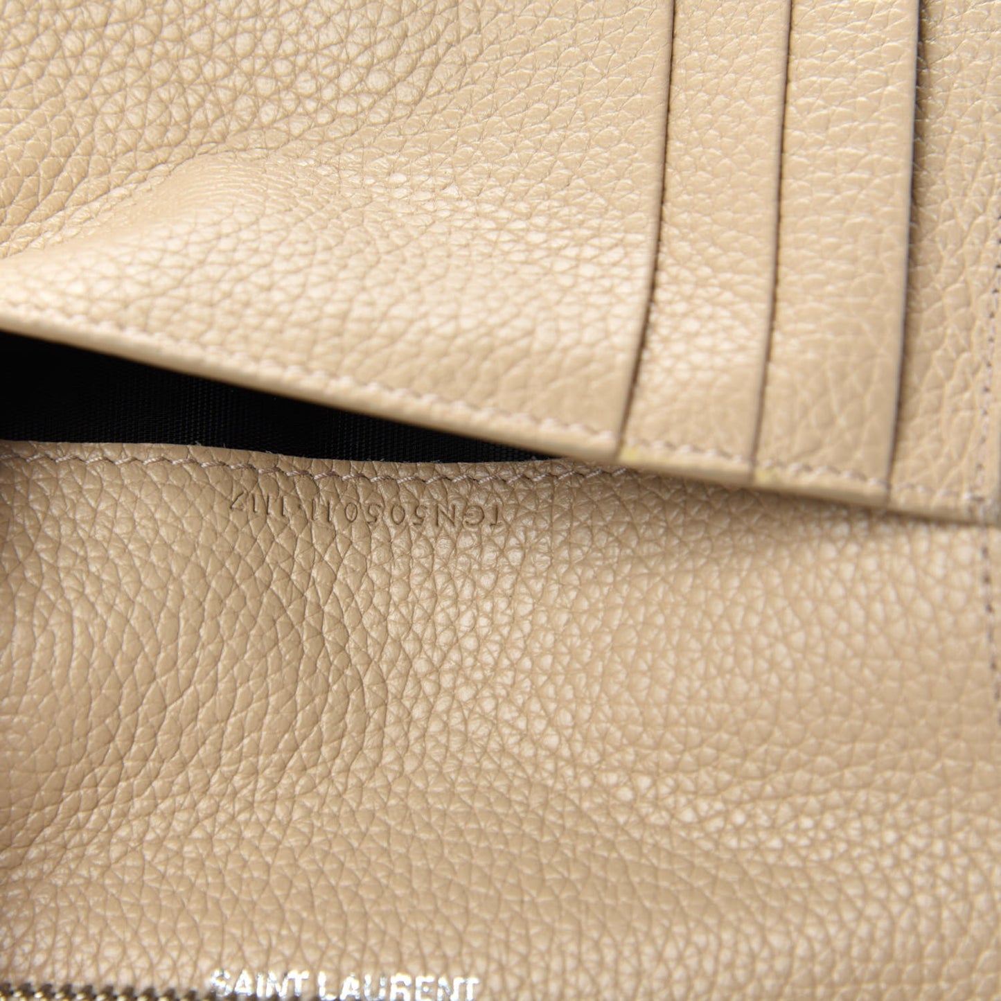 Grained Calfskin Sac De Jour Compact Wallet Nude Powder