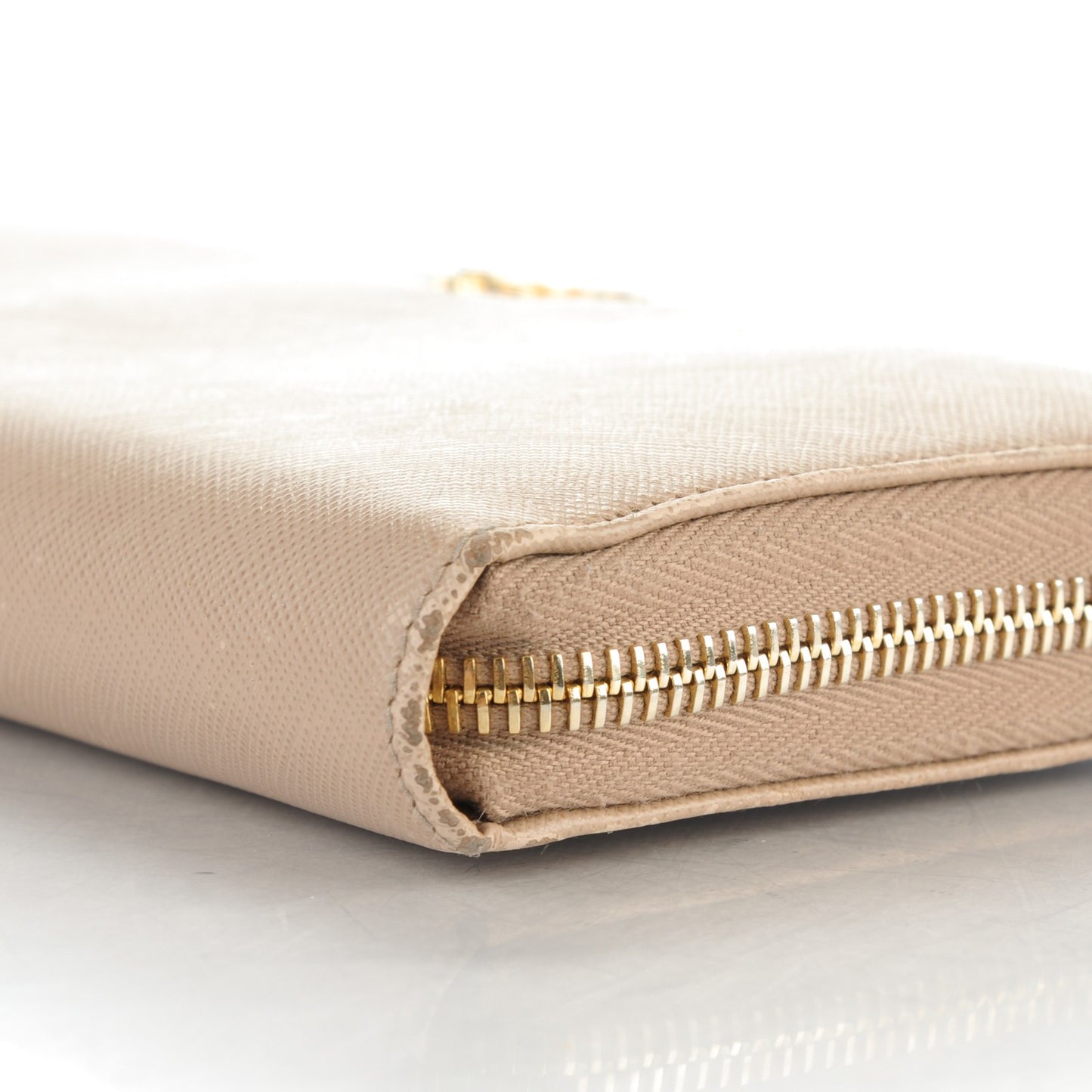 Saffiano Metal Zip Around Wallet Cammeo