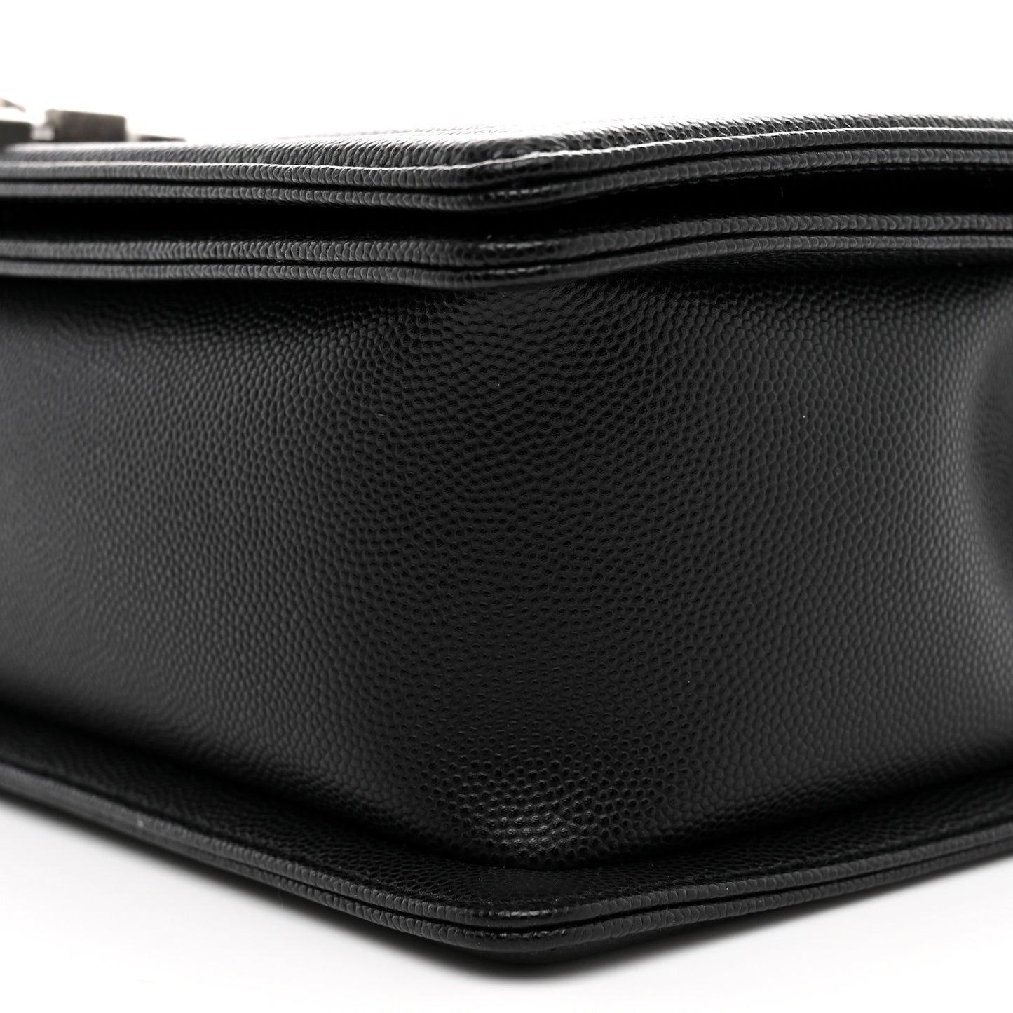 Caviar Quilted New Medium Boy Flap Black