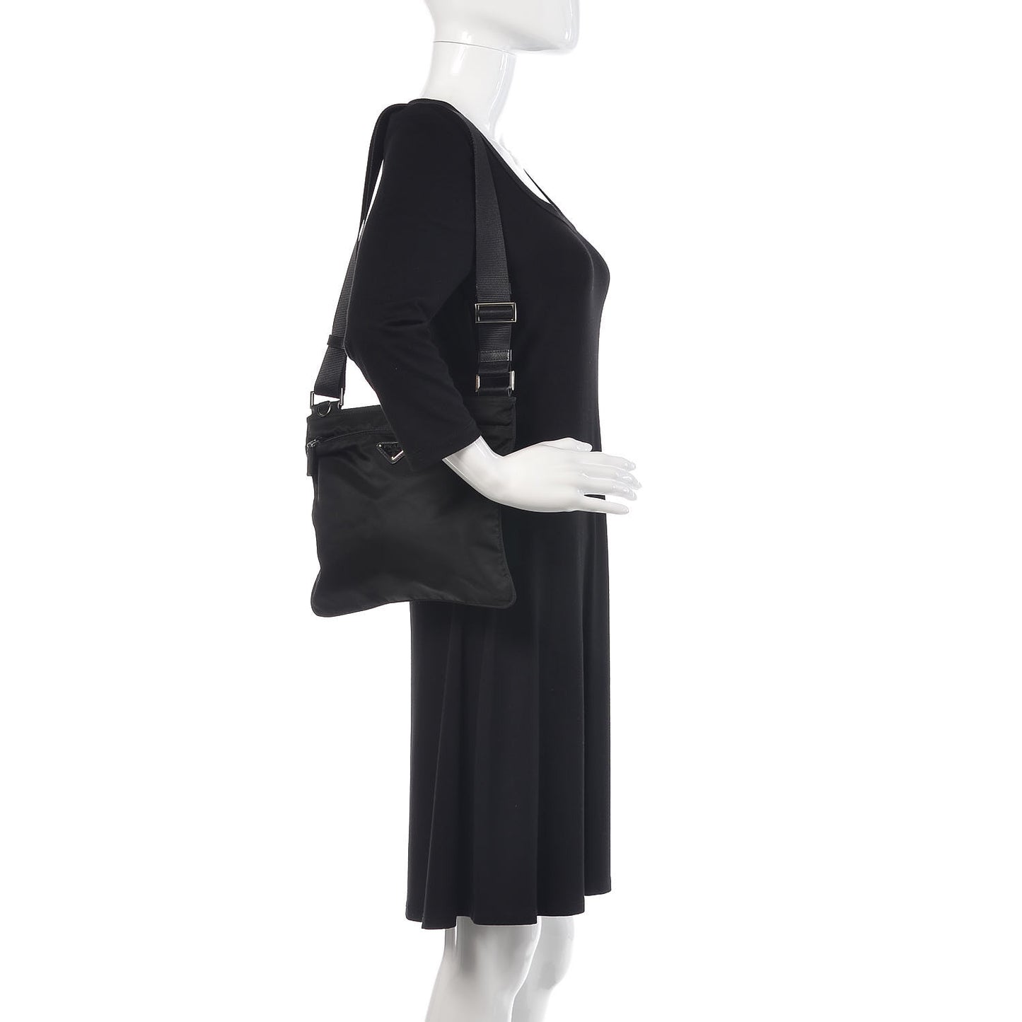Nylon Flat Messenger Bag Black