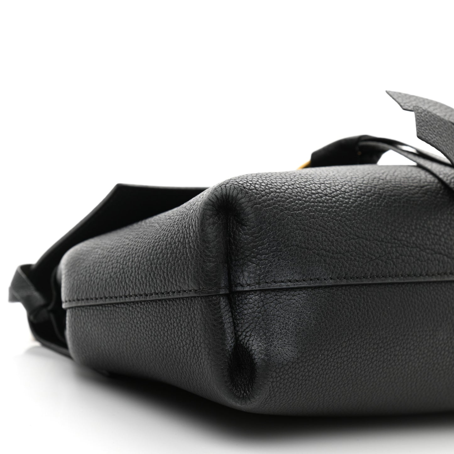 Pebbled Calfskin Small VRing Chain Shoulder Bag Black