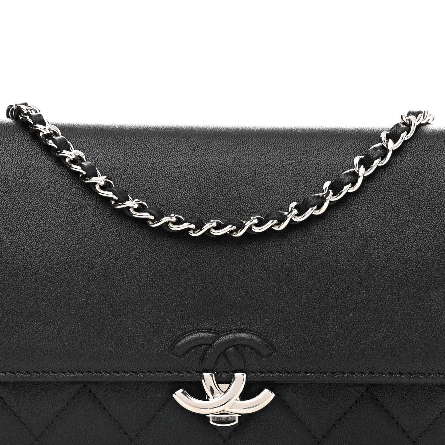 Lambskin Quilted CC Box Wallet On Chain WOC Black