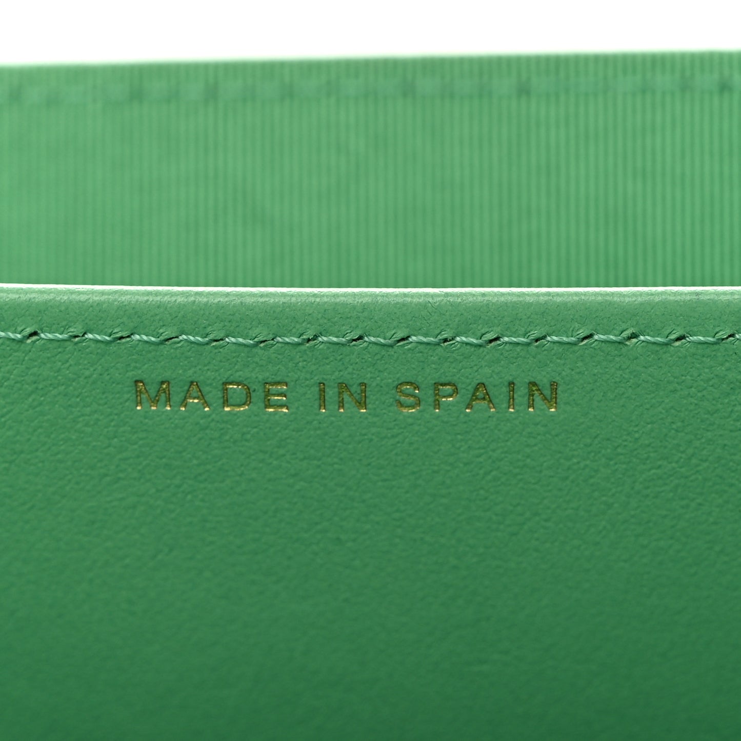 Caviar Quilted Flap Card Holder On Chain Light Green