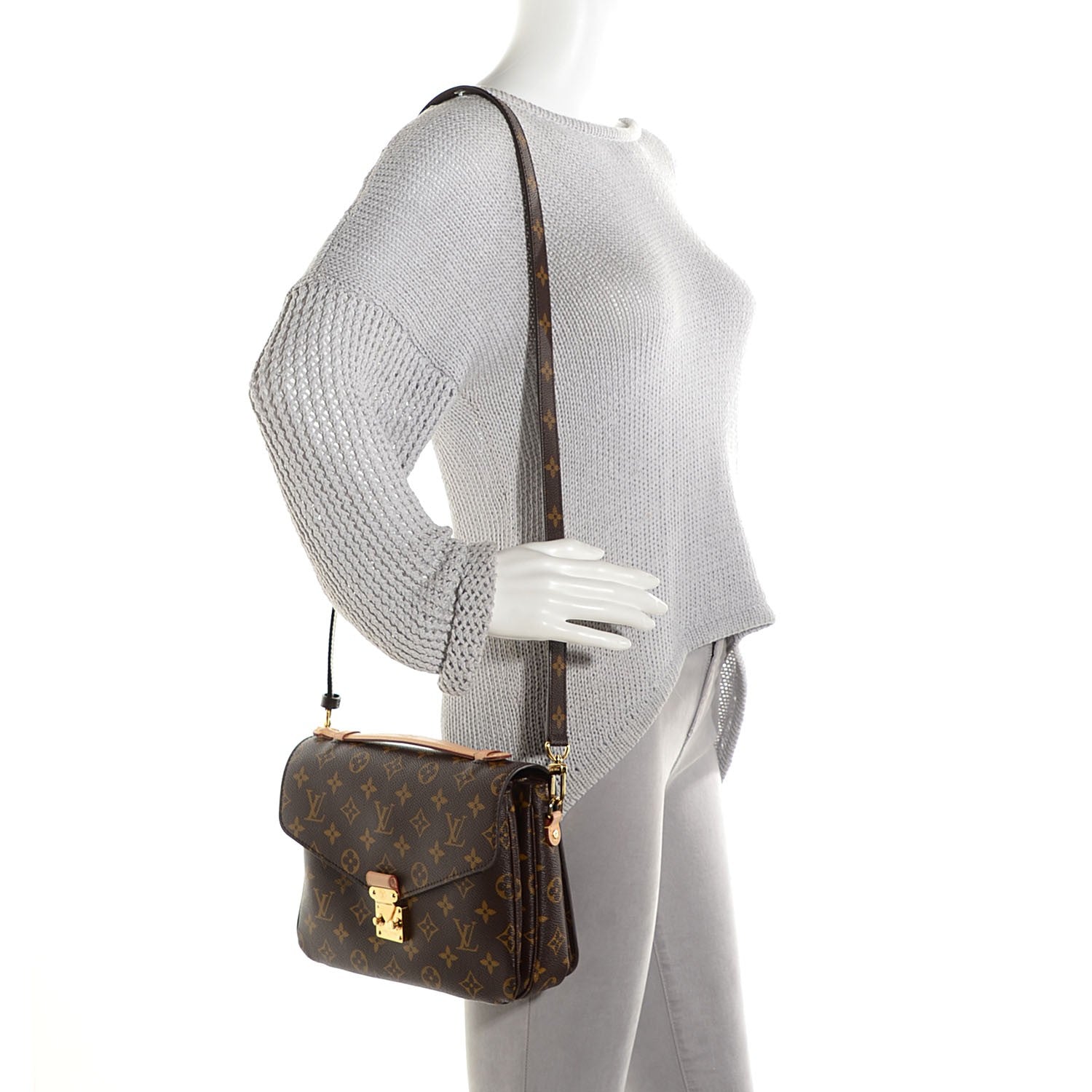 Louis Vuitton Monogram Pochette Metis 2 of 7