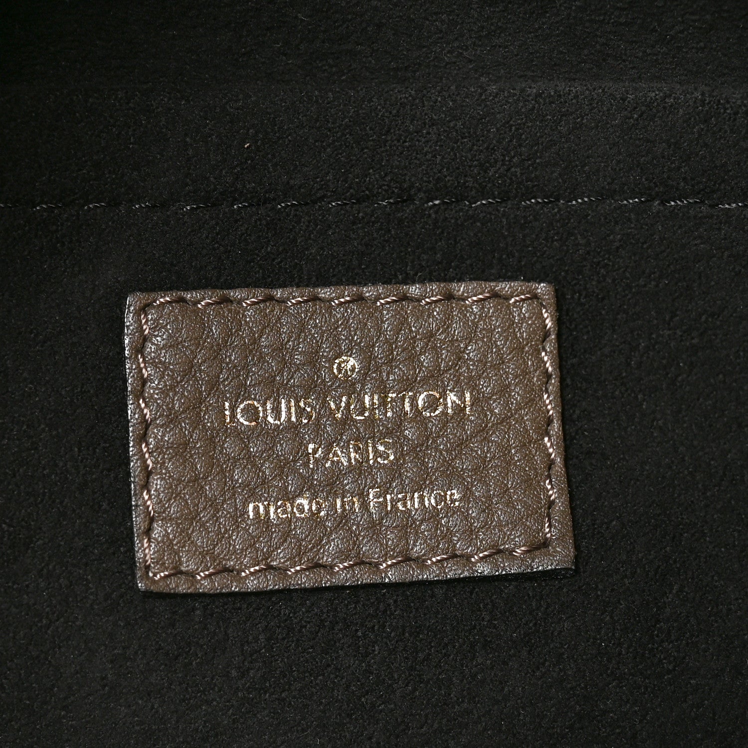 Louis Vuitton Mahina XS Taupe 5 of 8