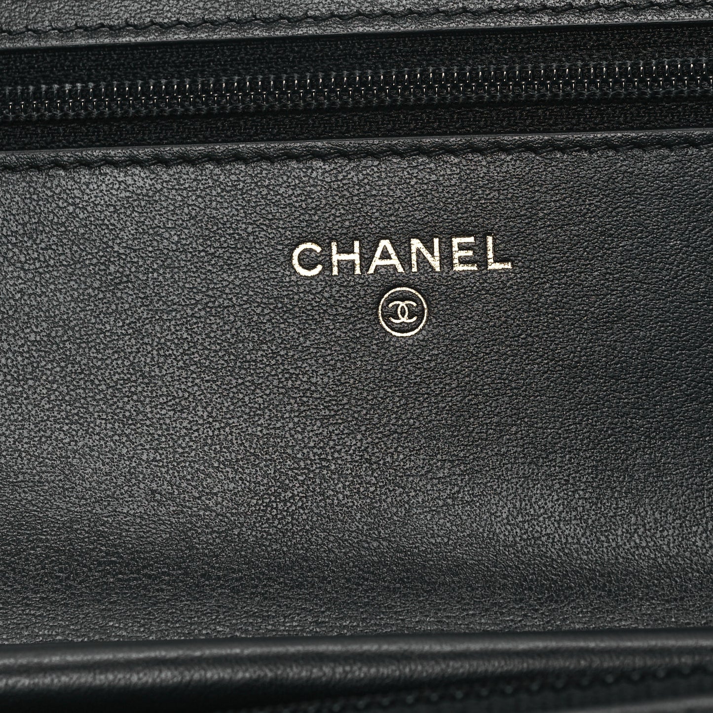 Caviar Quilted CC Filigree Wallet On Chain WOC Black