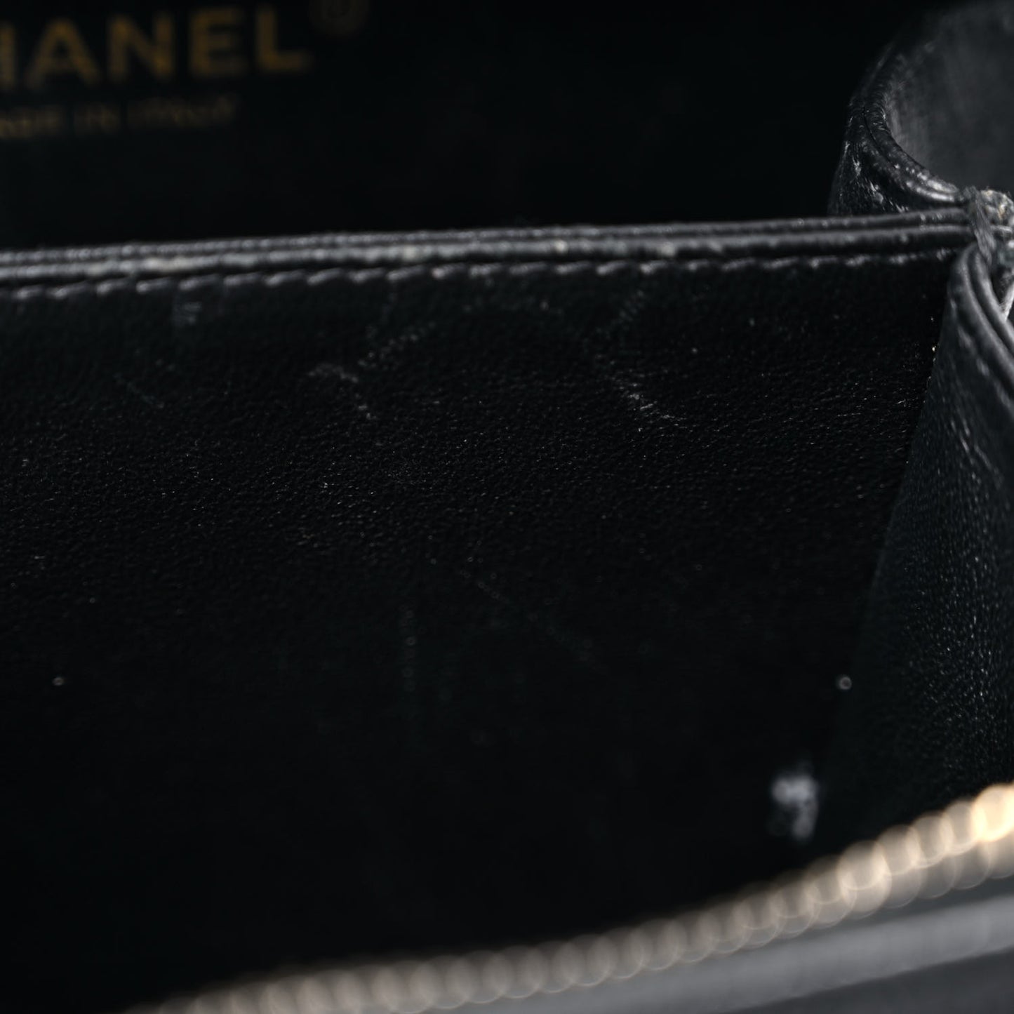 Caviar Quilted Small CC Filigree Vanity Case Black