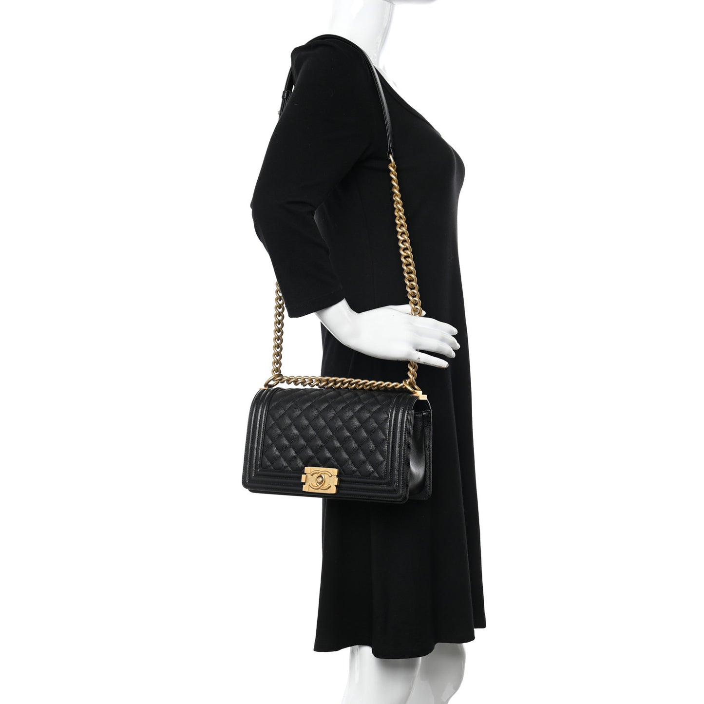 Caviar Quilted Medium Boy Flap Black