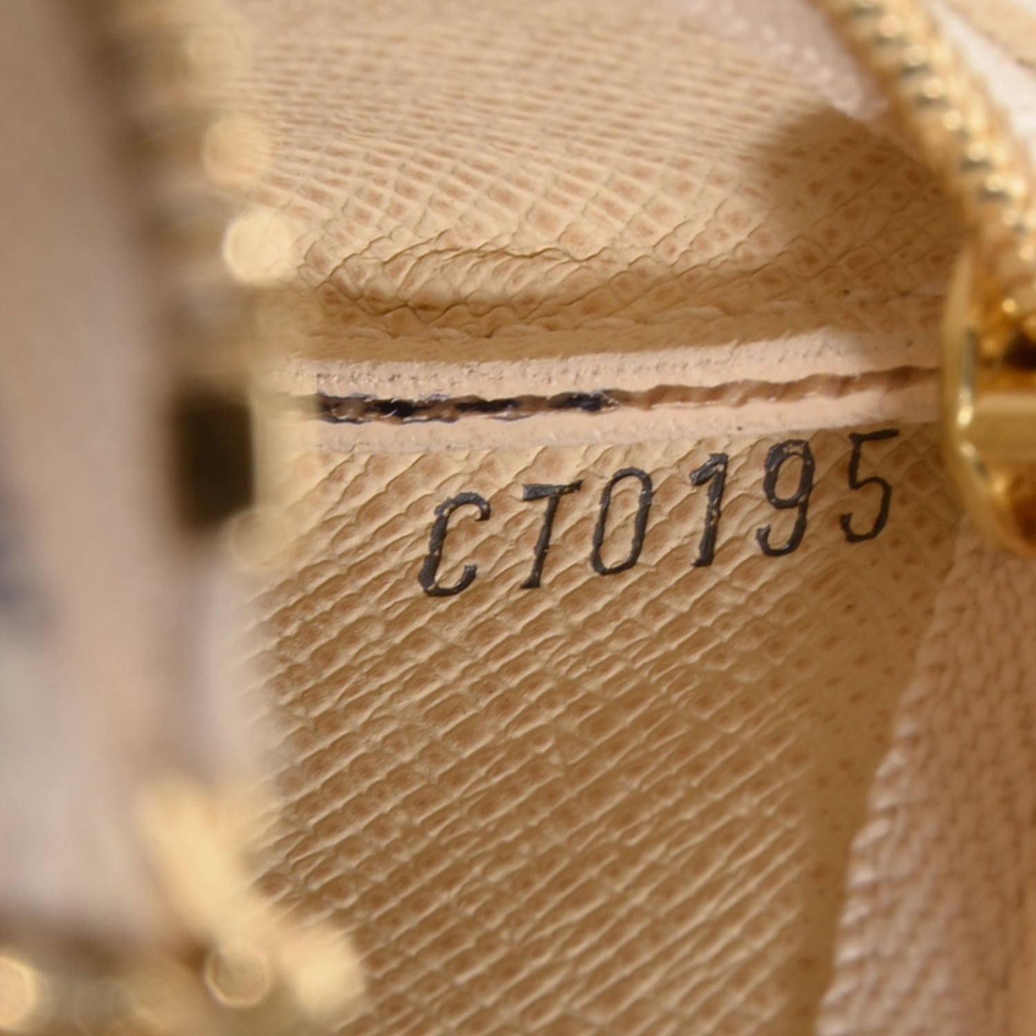 Louis Vuitton Damier Azur Key Pouch 6 of 6