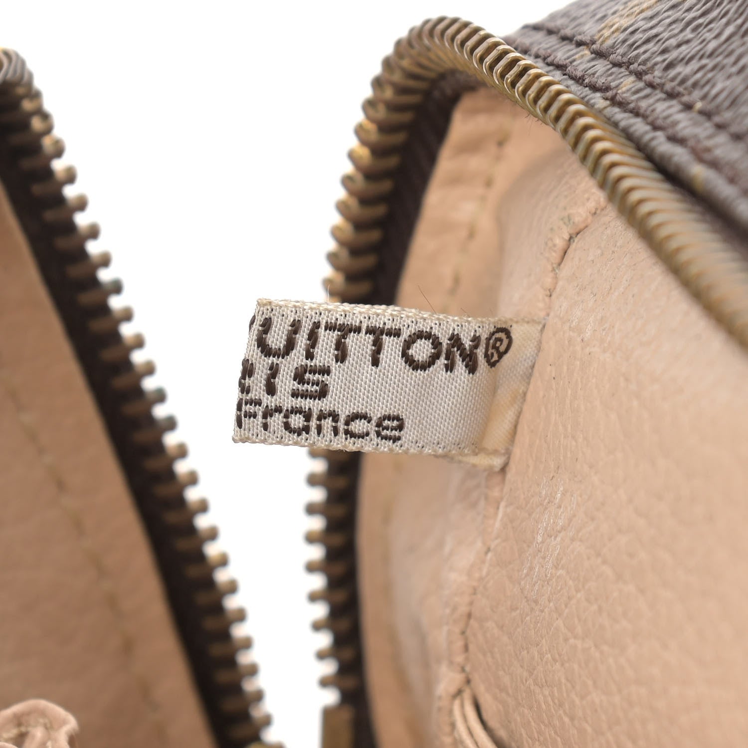 Louis Vuitton Monogram Trousse Toilette 28 7 of 14