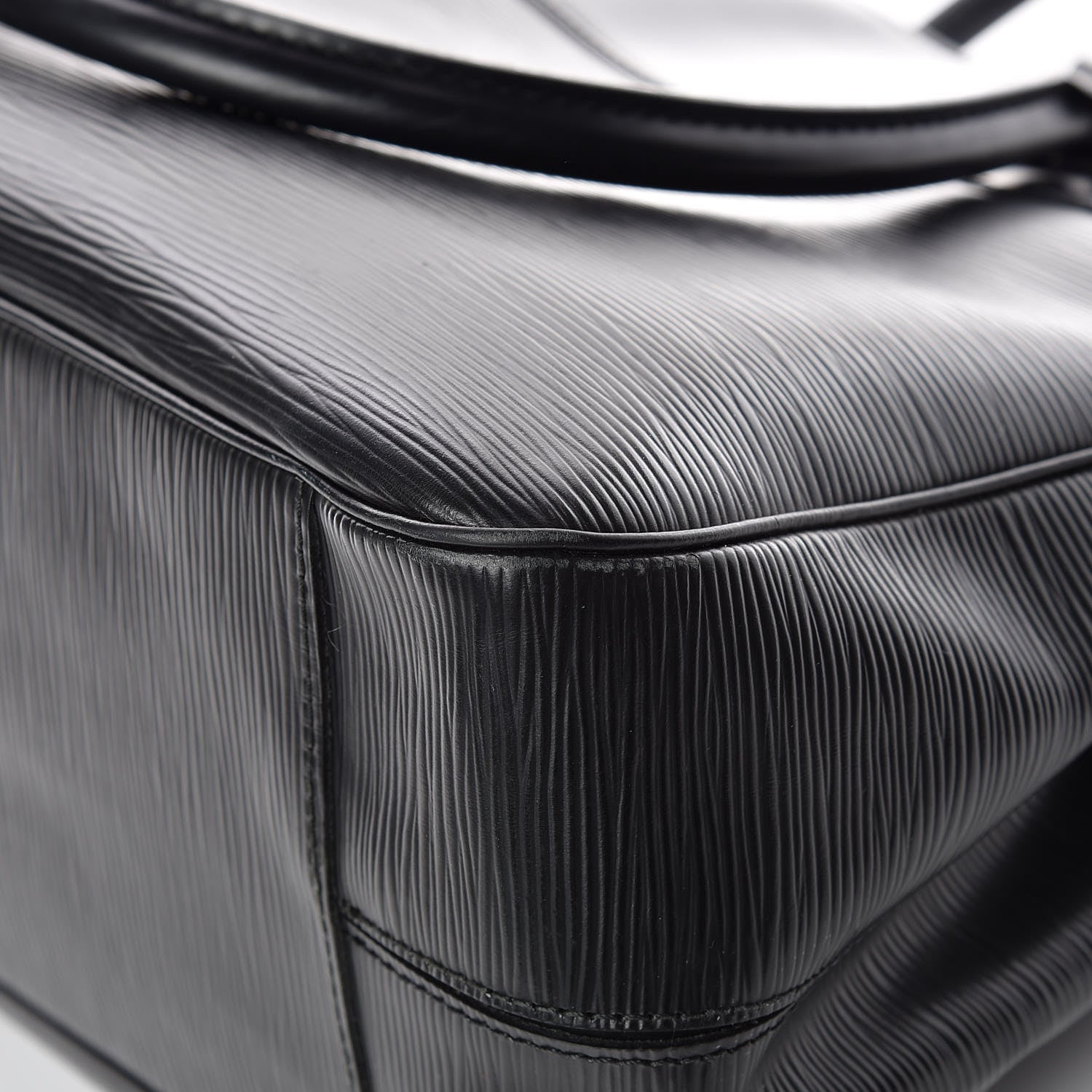 Louis Vuitton Epi Passy GM Black 13 of 16