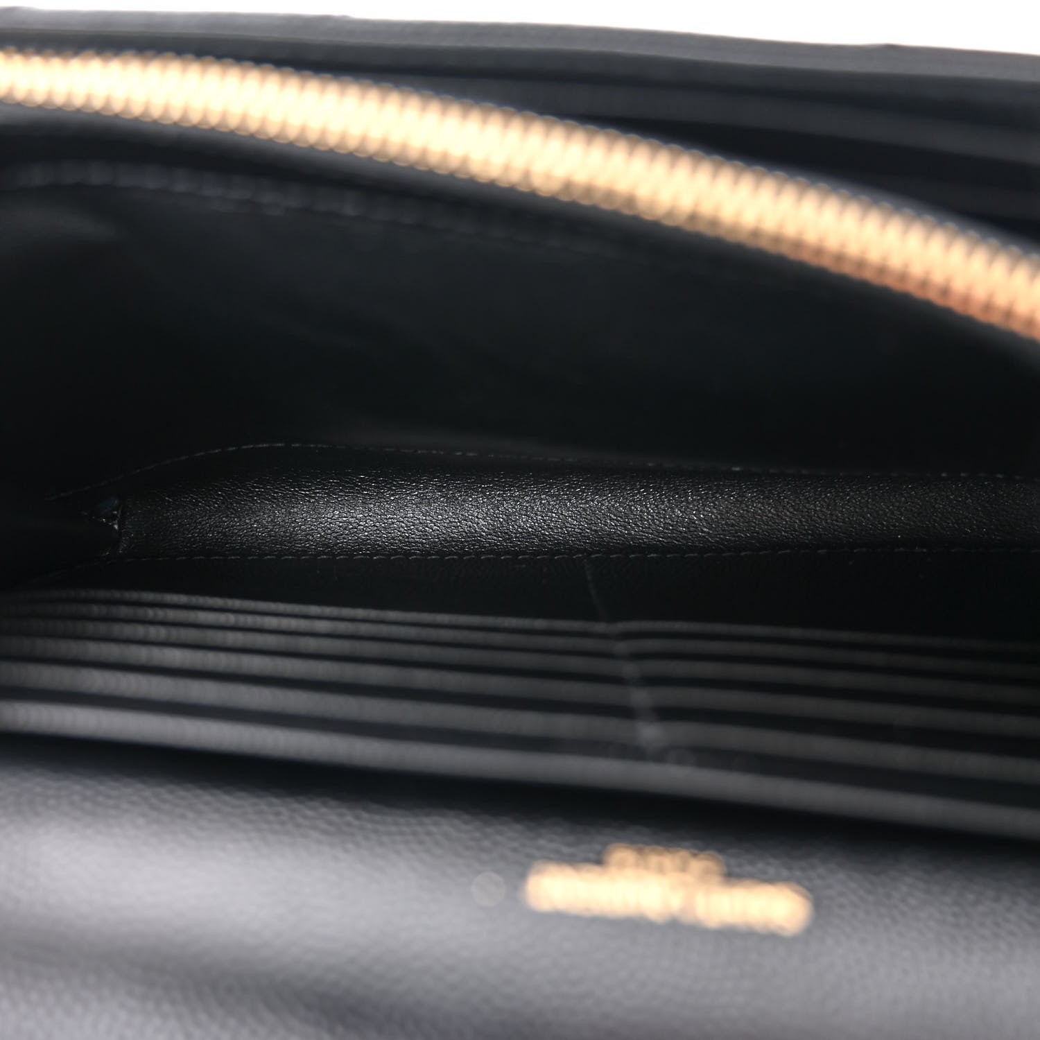 Saint Laurent Grain De Poudre Matelasse Chevron Monogram Chain Wallet Black 5 of 12