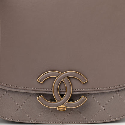 Chanel Shiny Calfskin Goatskin Quilted Small Coco Curve Messenger Flap Grey 8 of 10