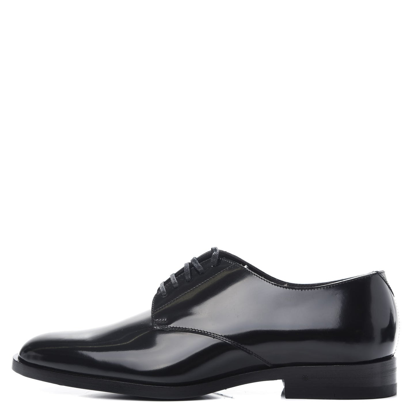 Patent Calfskin Montaigne 25 Uniform 39 Black