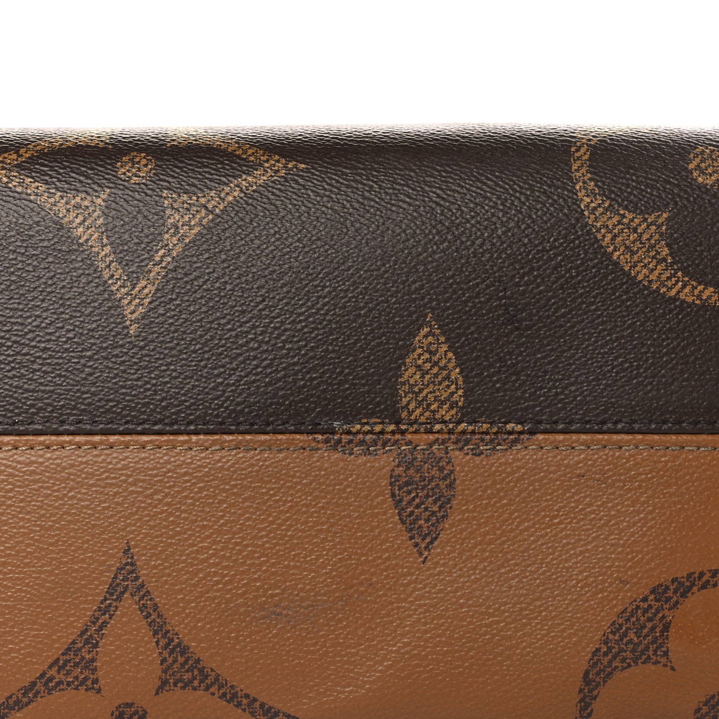Reverse Monogram Giant Onthego MM