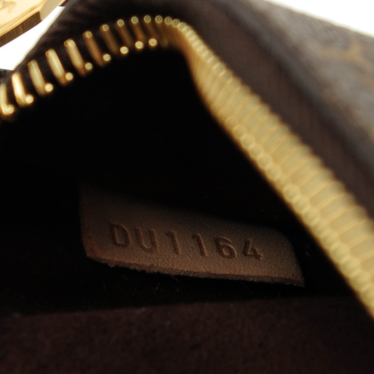 Louis Vuitton Monogram Pochette Metis 7 of 7