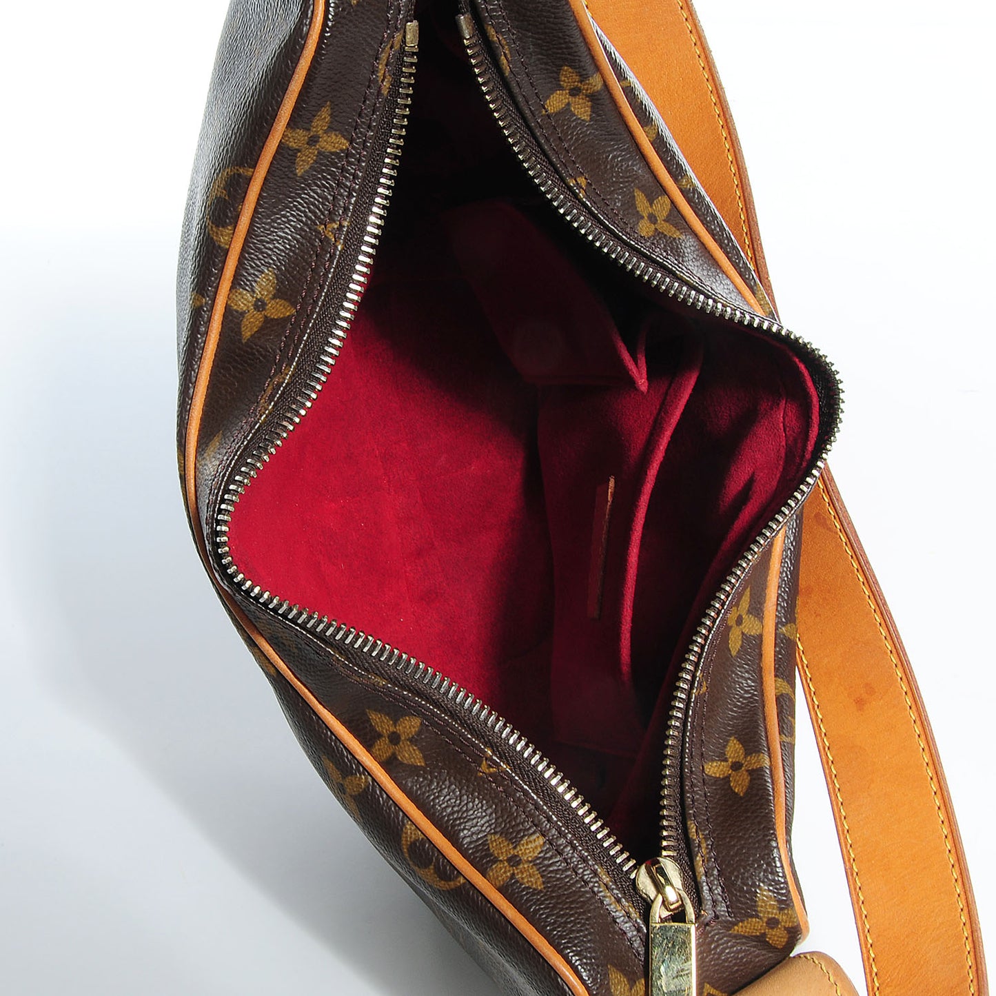 Monogram Croissant MM