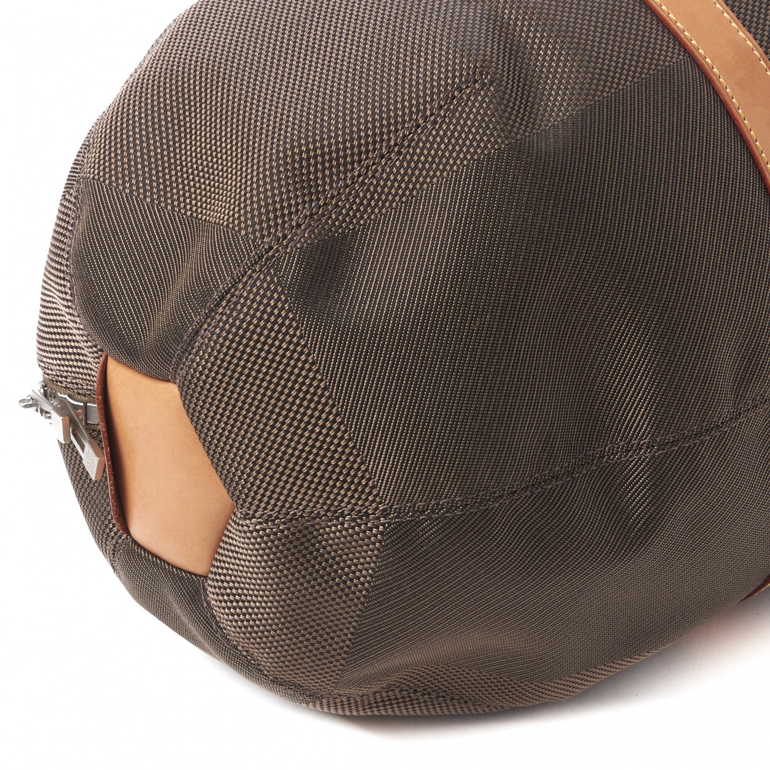 Louis Vuitton Damier Geant Attaquant Terre 5 of 7