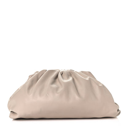 Bottega Veneta Smooth Butter Calf The Pouch Oversized Clutch Plaster 2 of 16