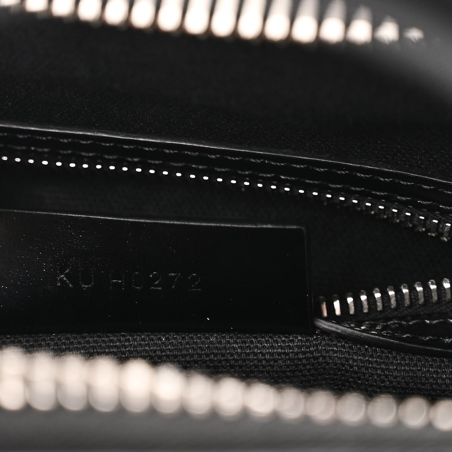 Shiny Lord Calfskin Small Antigona Black