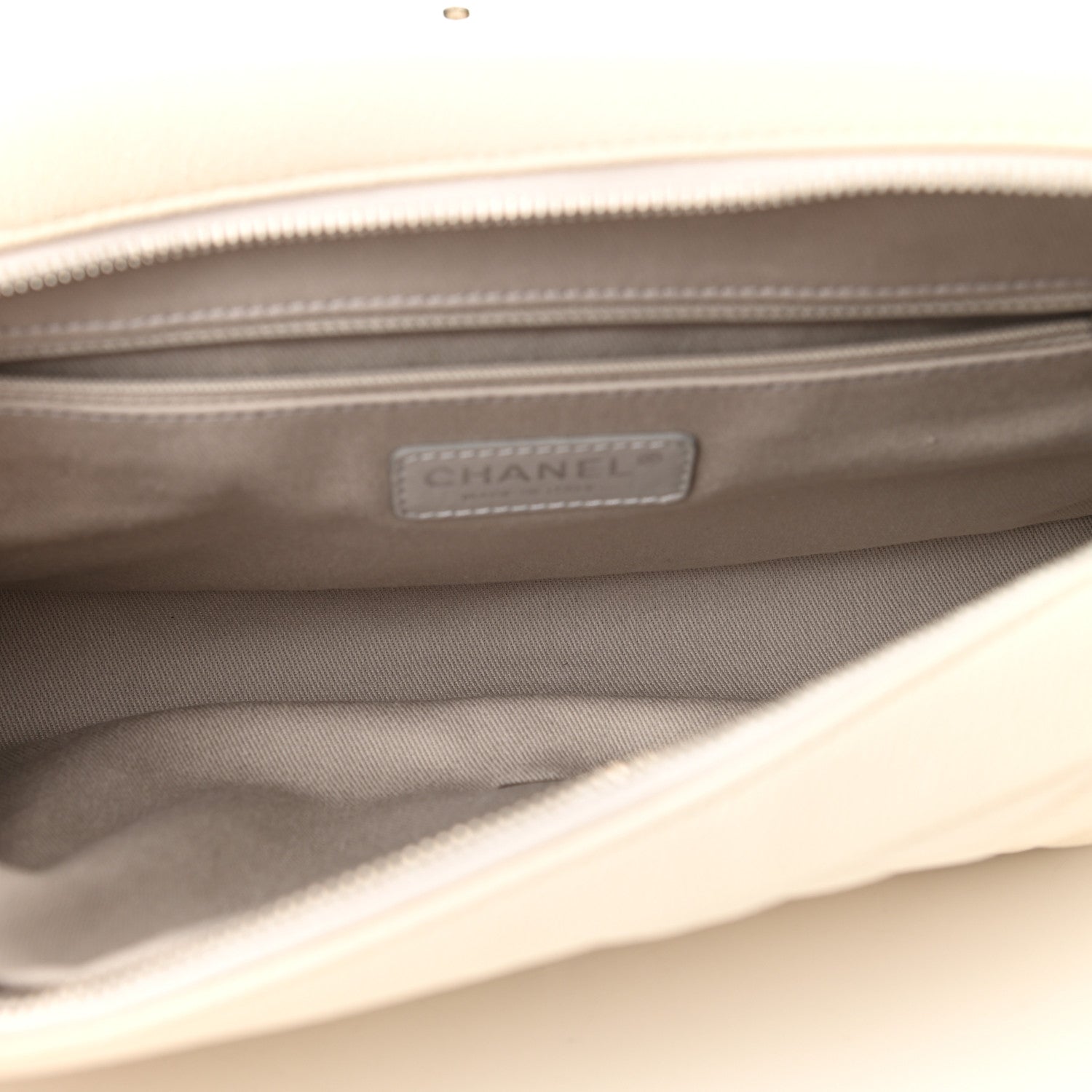 Chanel Caviar Quilted Jumbo Easy Flap Dark White 5 of 11