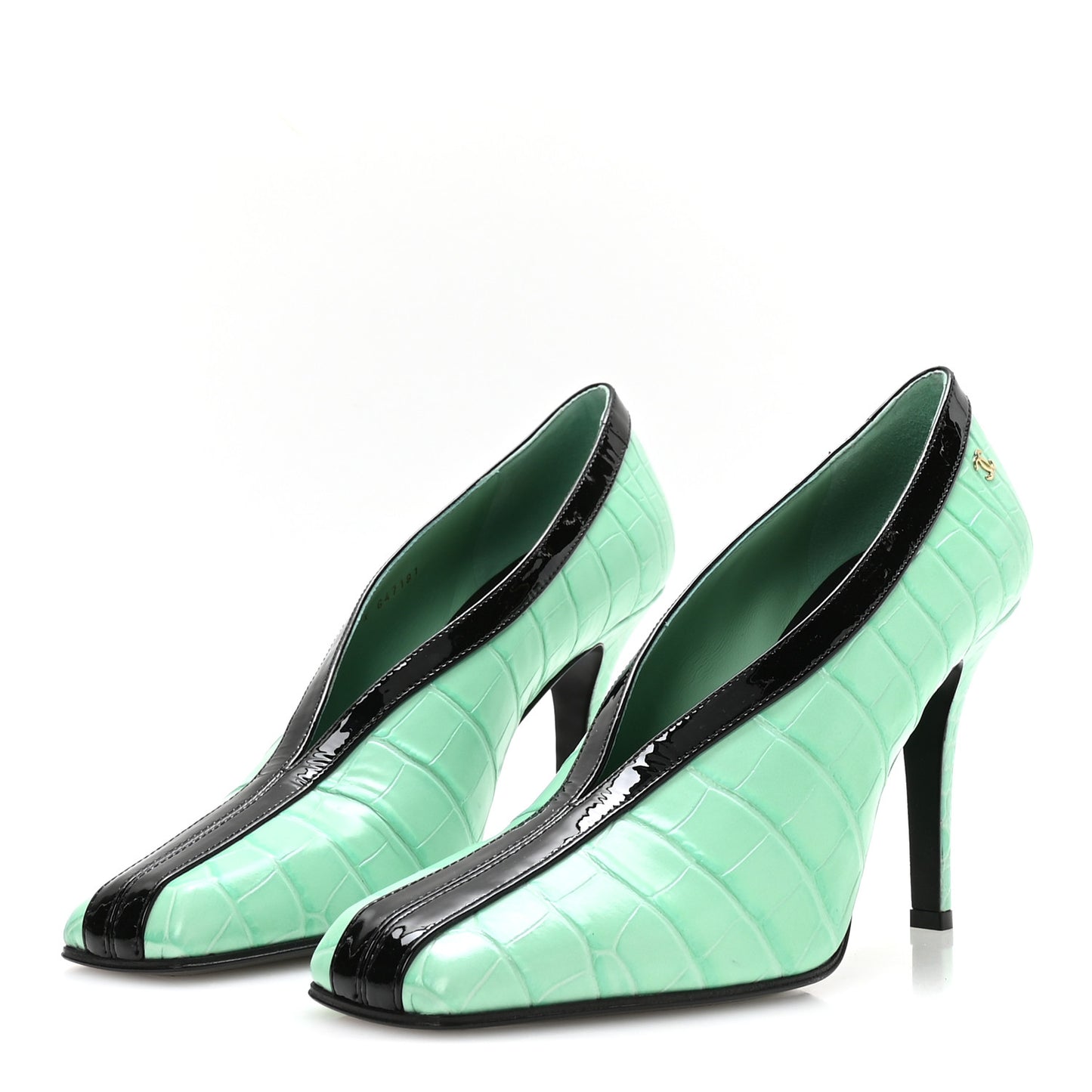 Crocodile Embossed Patent Calfskin Pumps 41 Green Black