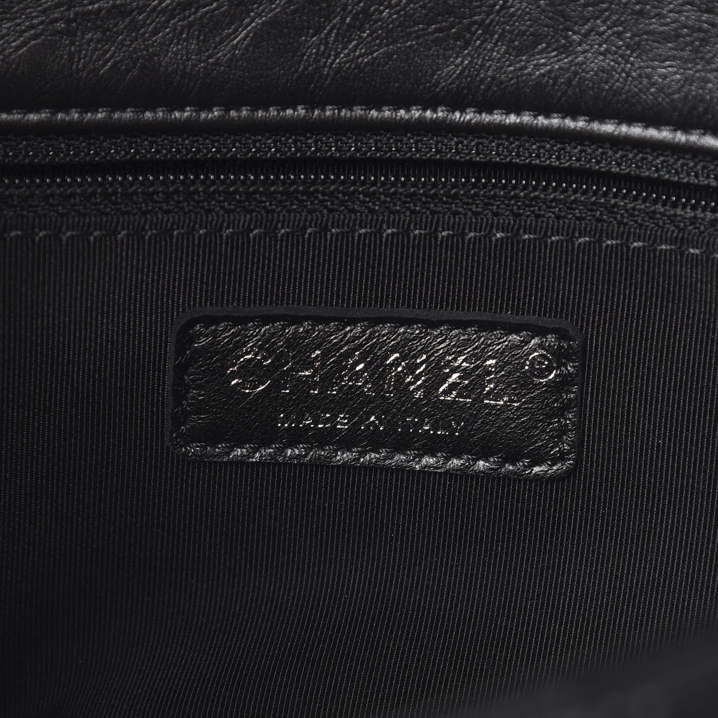 Crumpled Calfskin Medium Chain Flap Black